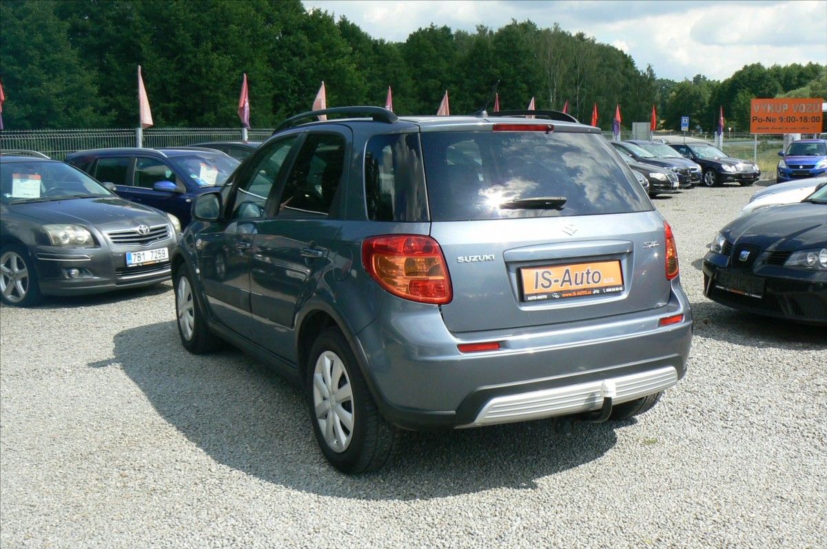 Suzuki SX4, 1,6 GL Crossline 4x2 - fotka 5
