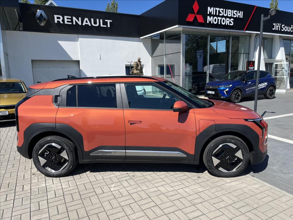 Kia EV3, 150 KW + 81,4 KWH V2L  EARTH - fotka 4