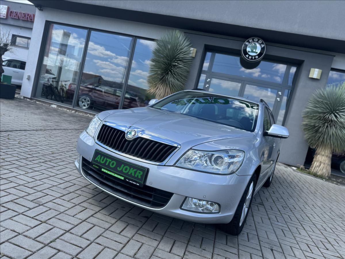 Škoda Octavia, 1,2 TSI 77kW  AMBIENTE NAVI AL