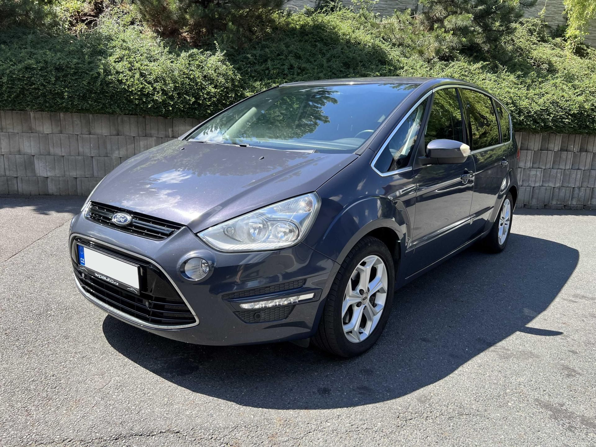 Ford S-MAX, 2.0 TDCi 103kW 7-MÍST SERVISKA - fotka 2