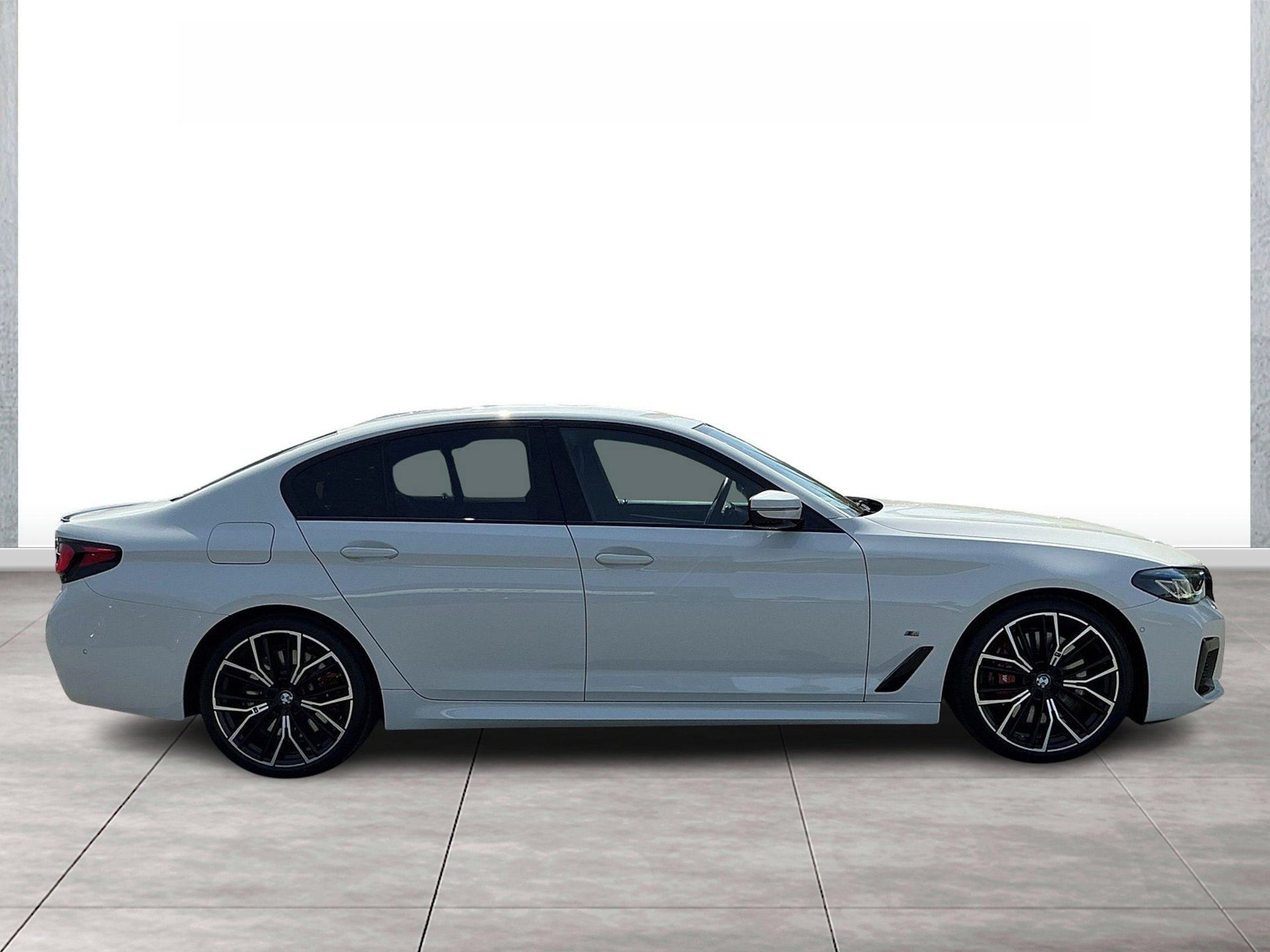 BMW Řada 5, M550i xDrive Laser HuD Venti - fotka 5