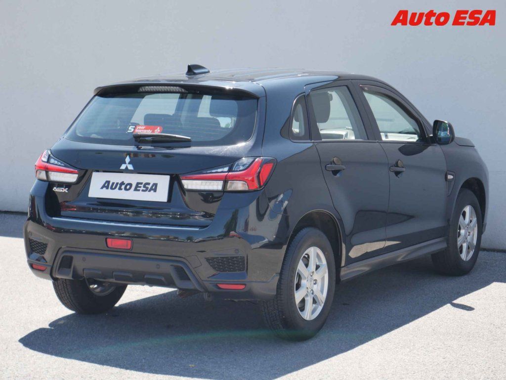 Mitsubishi ASX, 2.0Mivec,1.maj,ČR - fotka 4