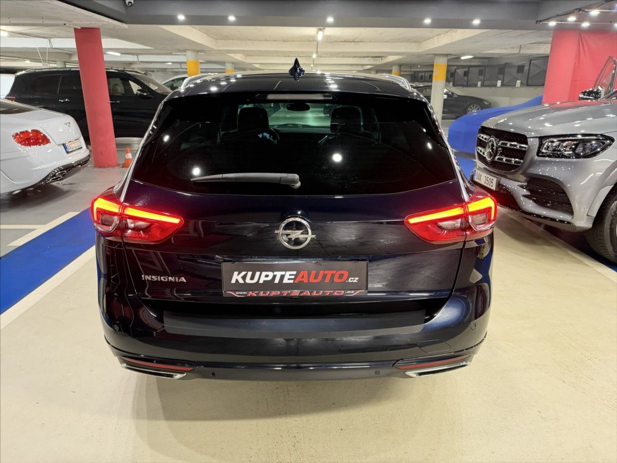 Opel Insignia, 2,0 CDTi  Ultimate Exclusive S - fotka 4