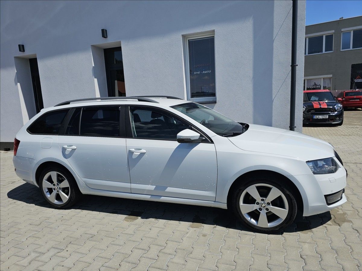 Škoda Octavia, 2,0TDi 110KW Elegance TZ - fotka 5