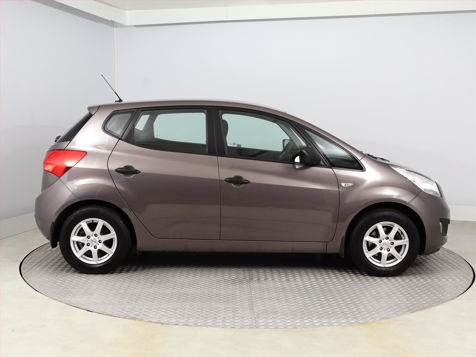 Kia Venga, 1.4 CVVT, ČR,1.maj, Serv.kniha - fotka 6