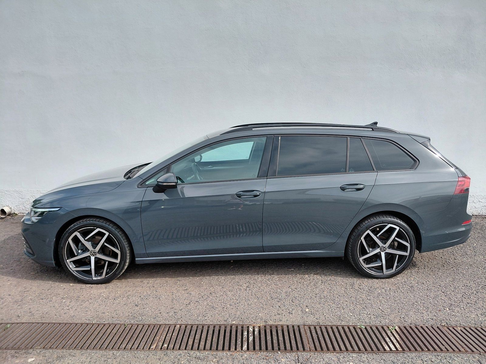 Volkswagen Golf, Golf 1.0 TSI 81 kW Life - fotka 3