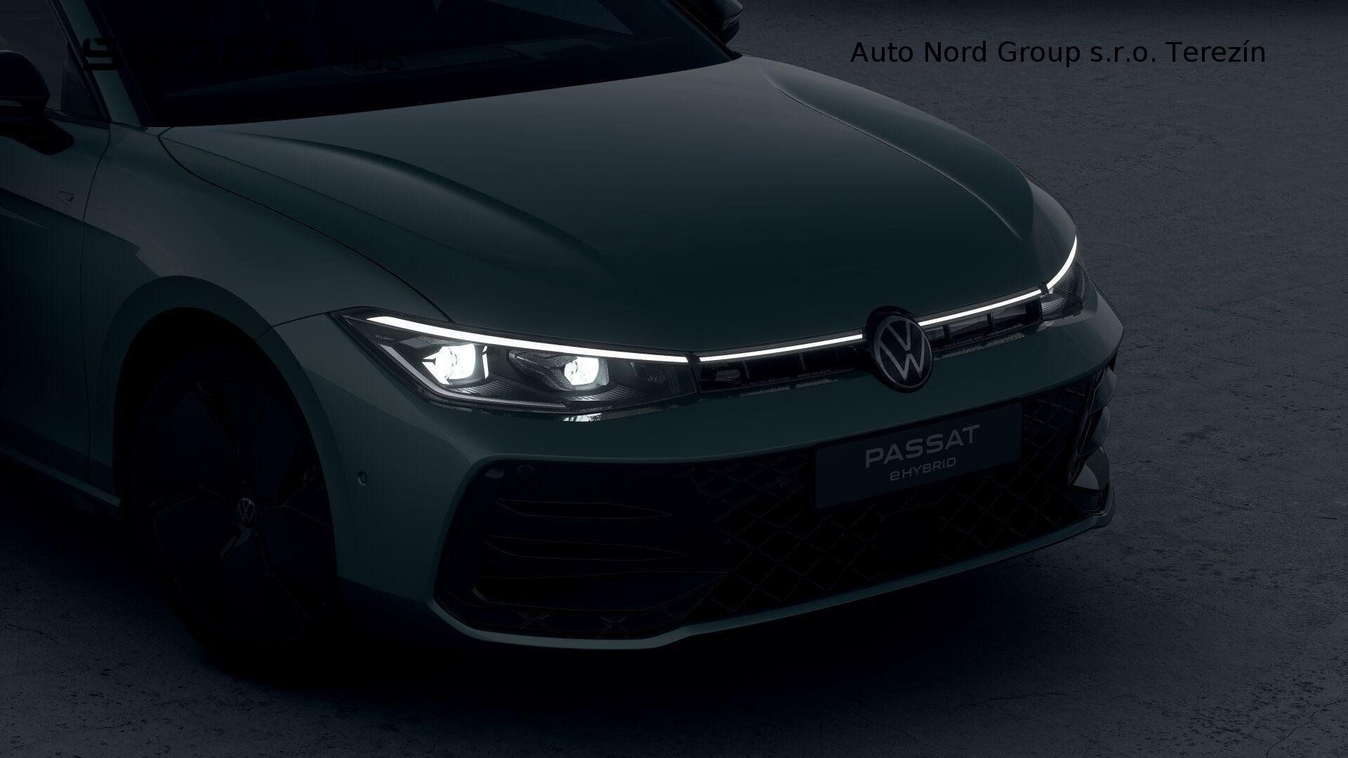 Volkswagen Passat, R-Line People 200 kW eHybrid - fotka 4