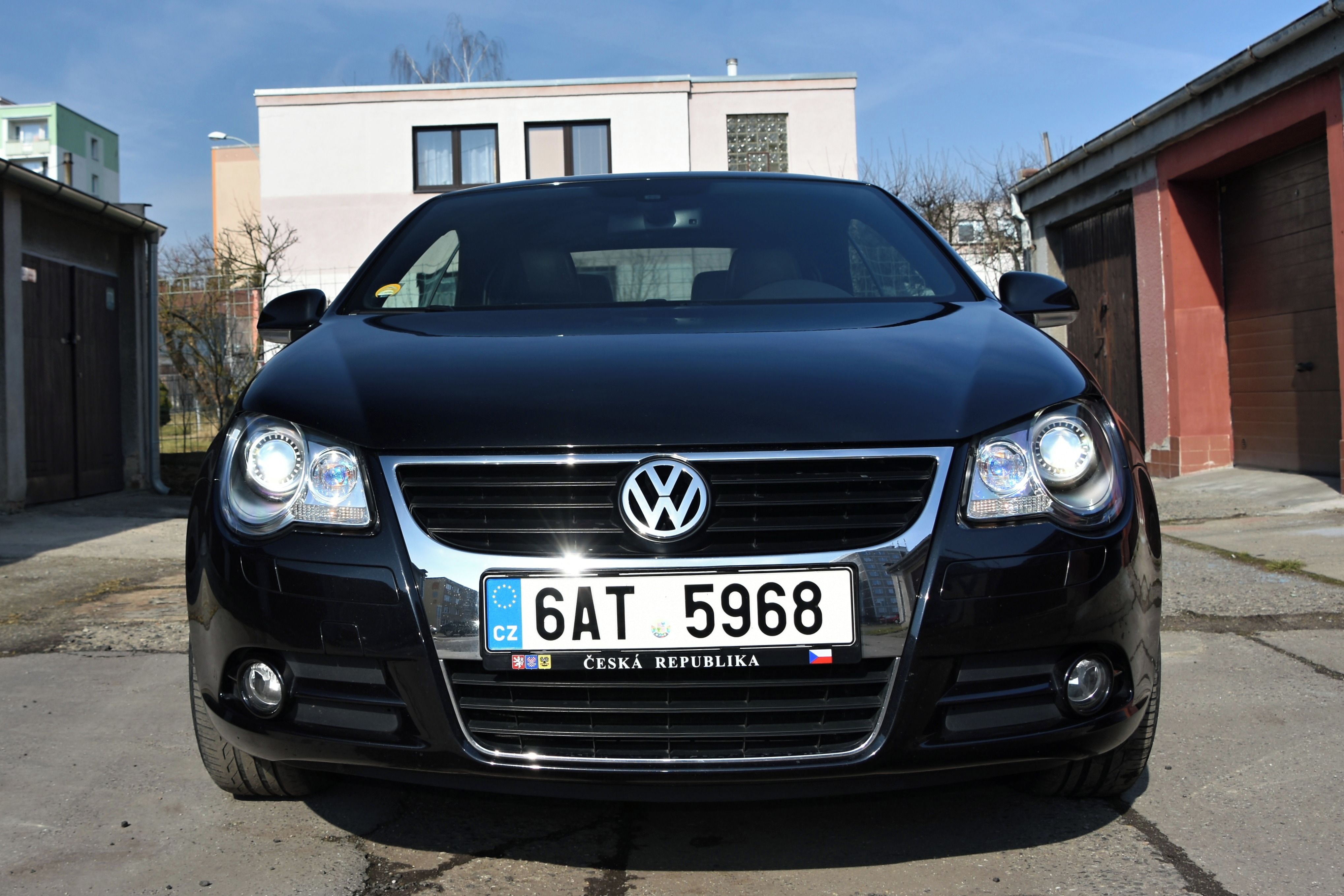 Volkswagen Eos, VW Eos 2,0 TDi 103 kW,DSG, Xen - fotka 2