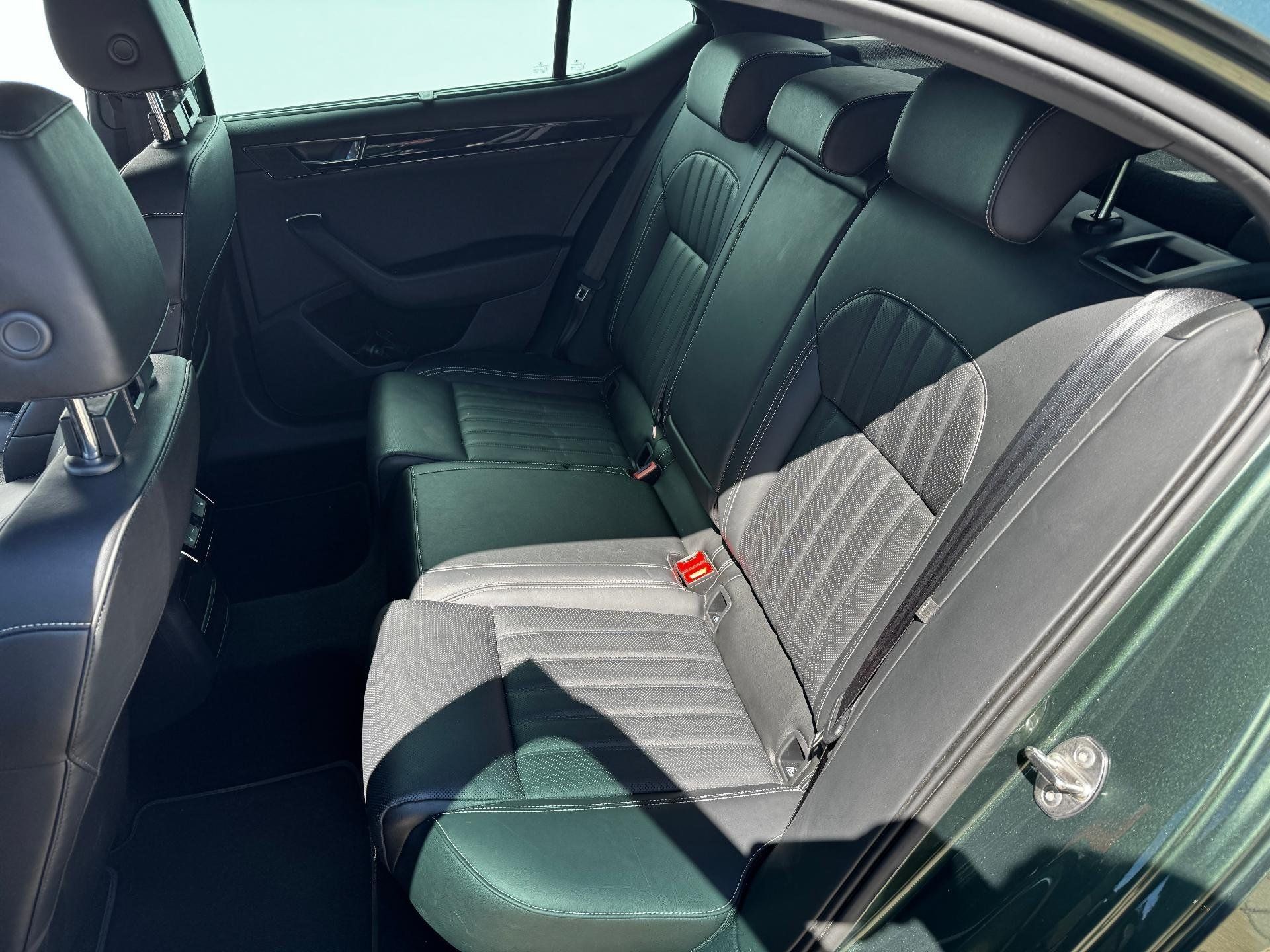 Škoda Superb, Superb iV 1.4 TSI 160kW L&K - fotka 6