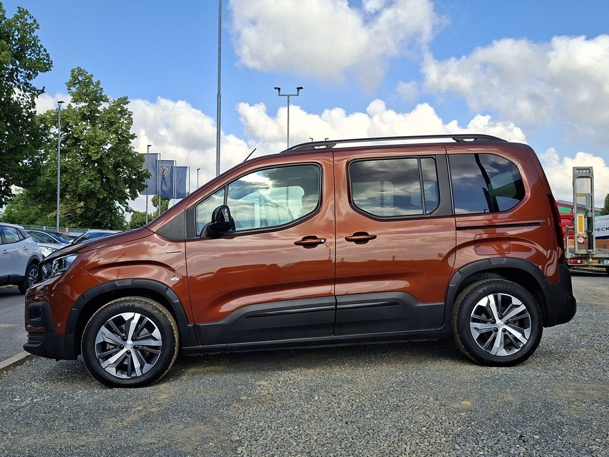 Peugeot Rifter, GT LINE 1,5 BHDi 130k EAT8 - fotka 4