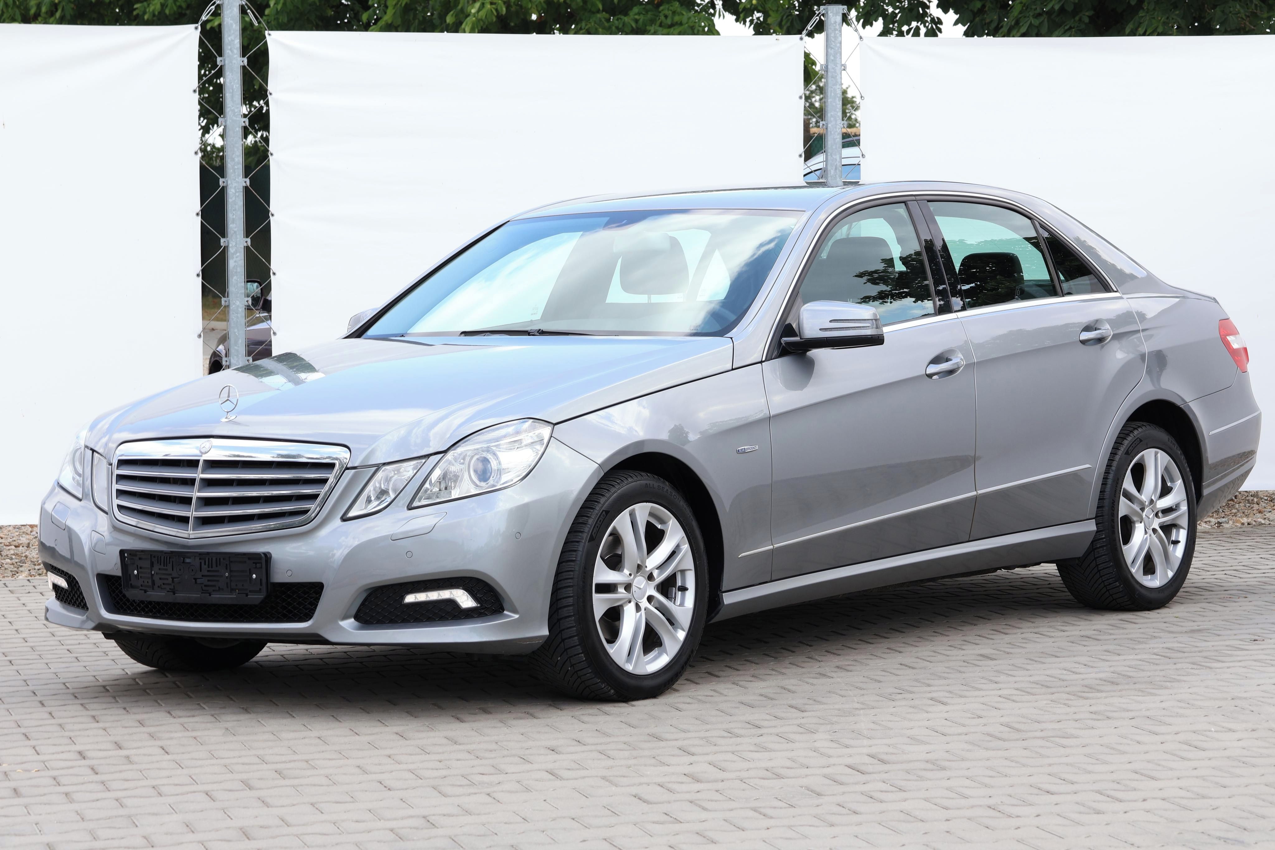 Mercedes-Benz Třídy E, 220CDI*125kW*AT*ČR*PĚKNÝ STAV