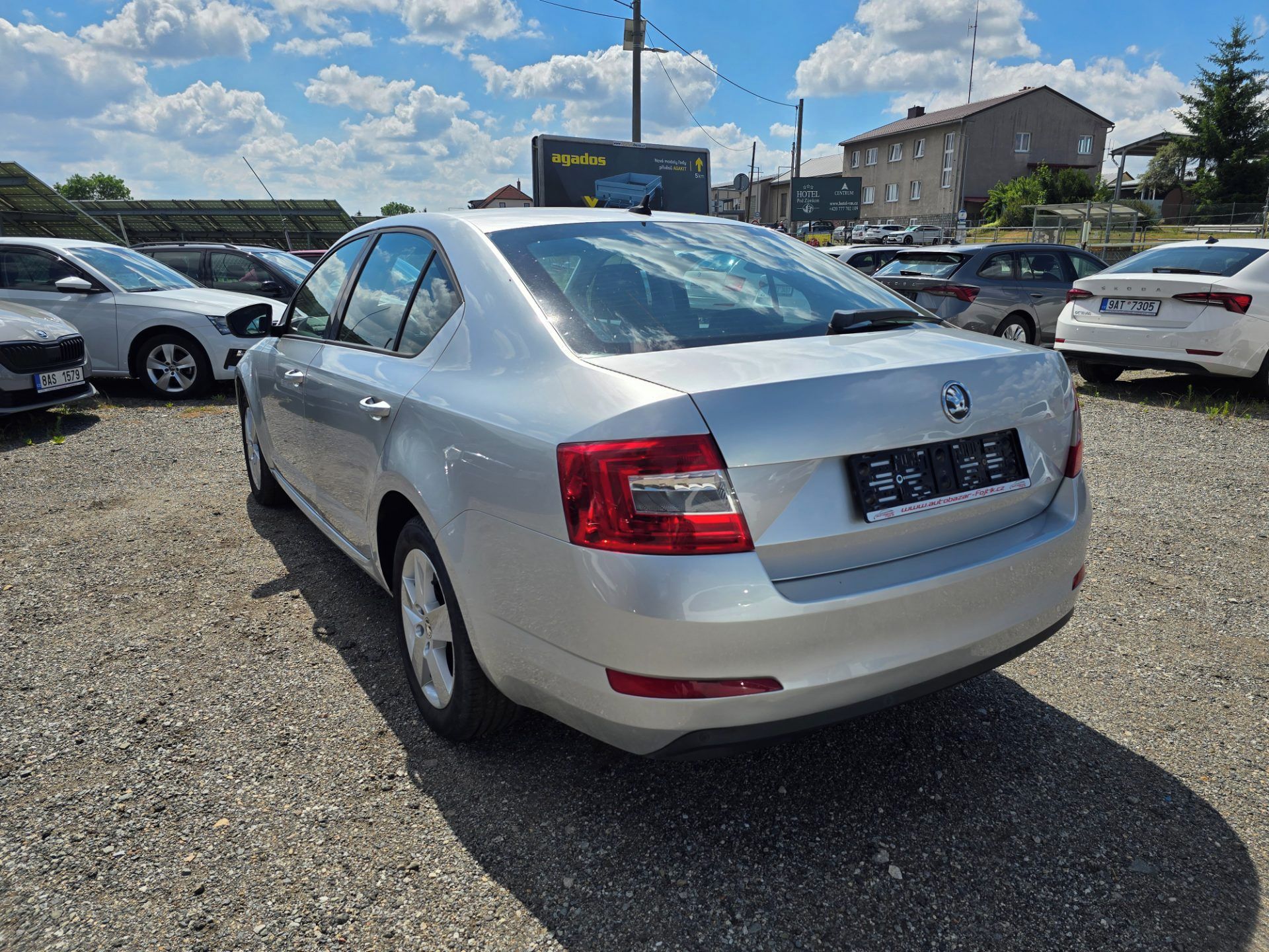 Škoda Octavia, 1.6 TDi 77KW DSG Ambition - fotka 5