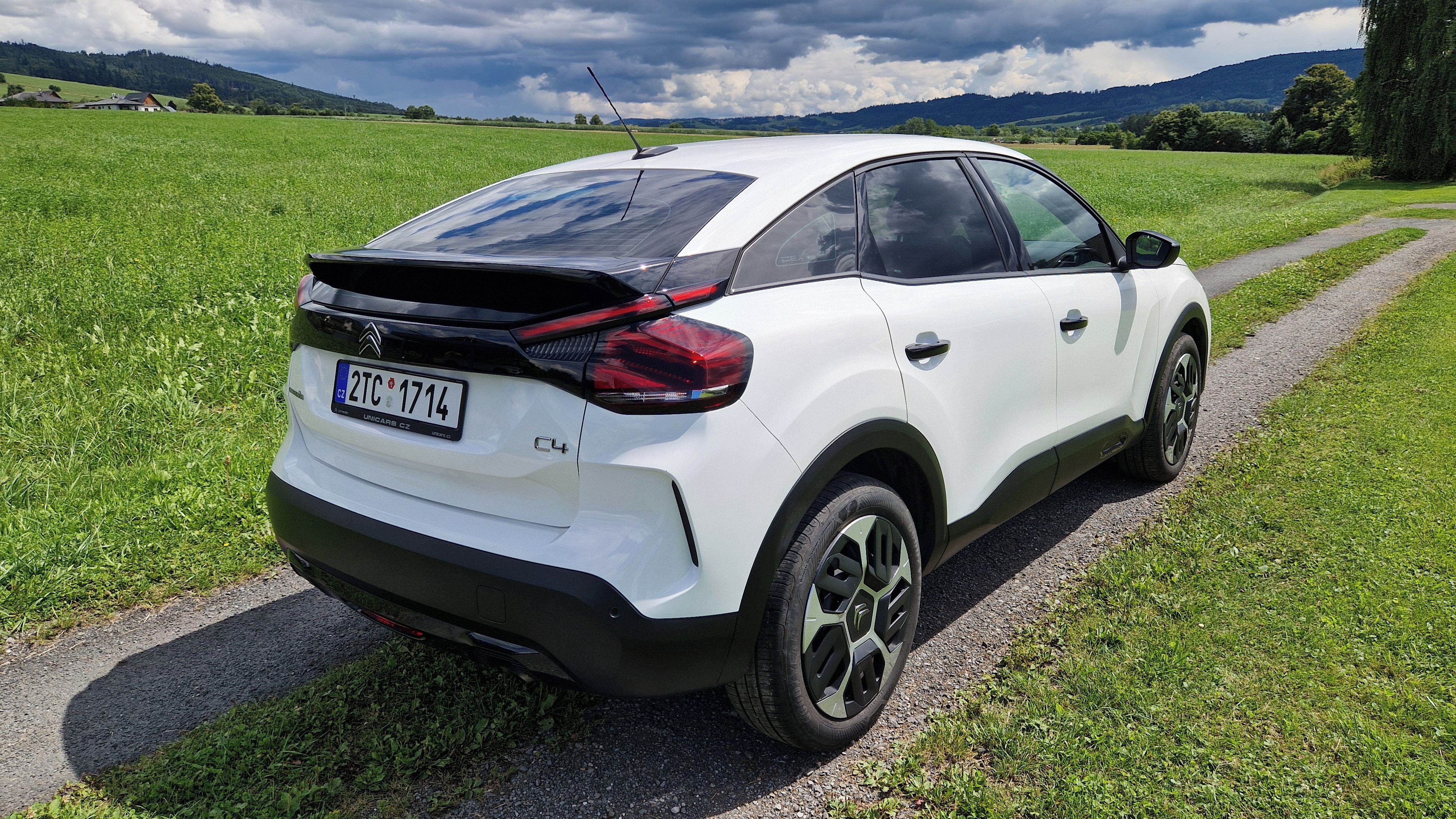 Citroën C4, 1.2 Puretech 100 Feel Pack - fotka 4