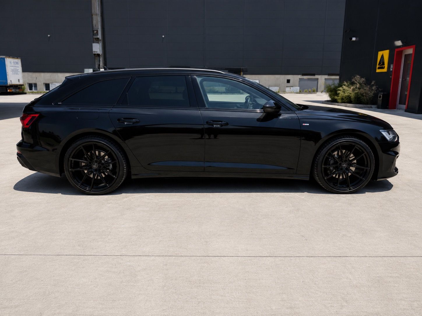 Audi A6 Avant - fotka 6