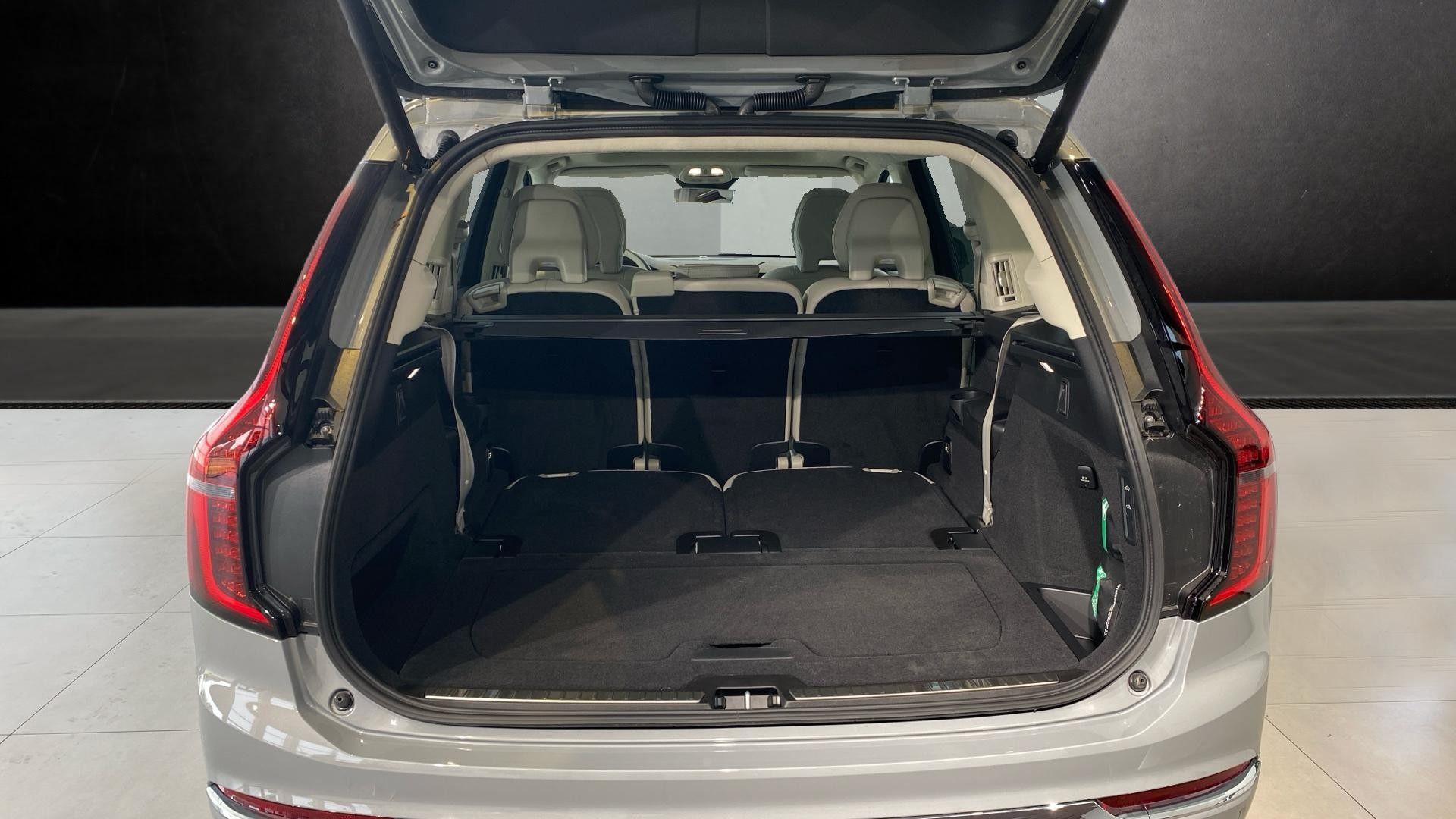 Volvo XC90, ULTRA BRIGHT, T8 AWD, 228+107 - fotka 6