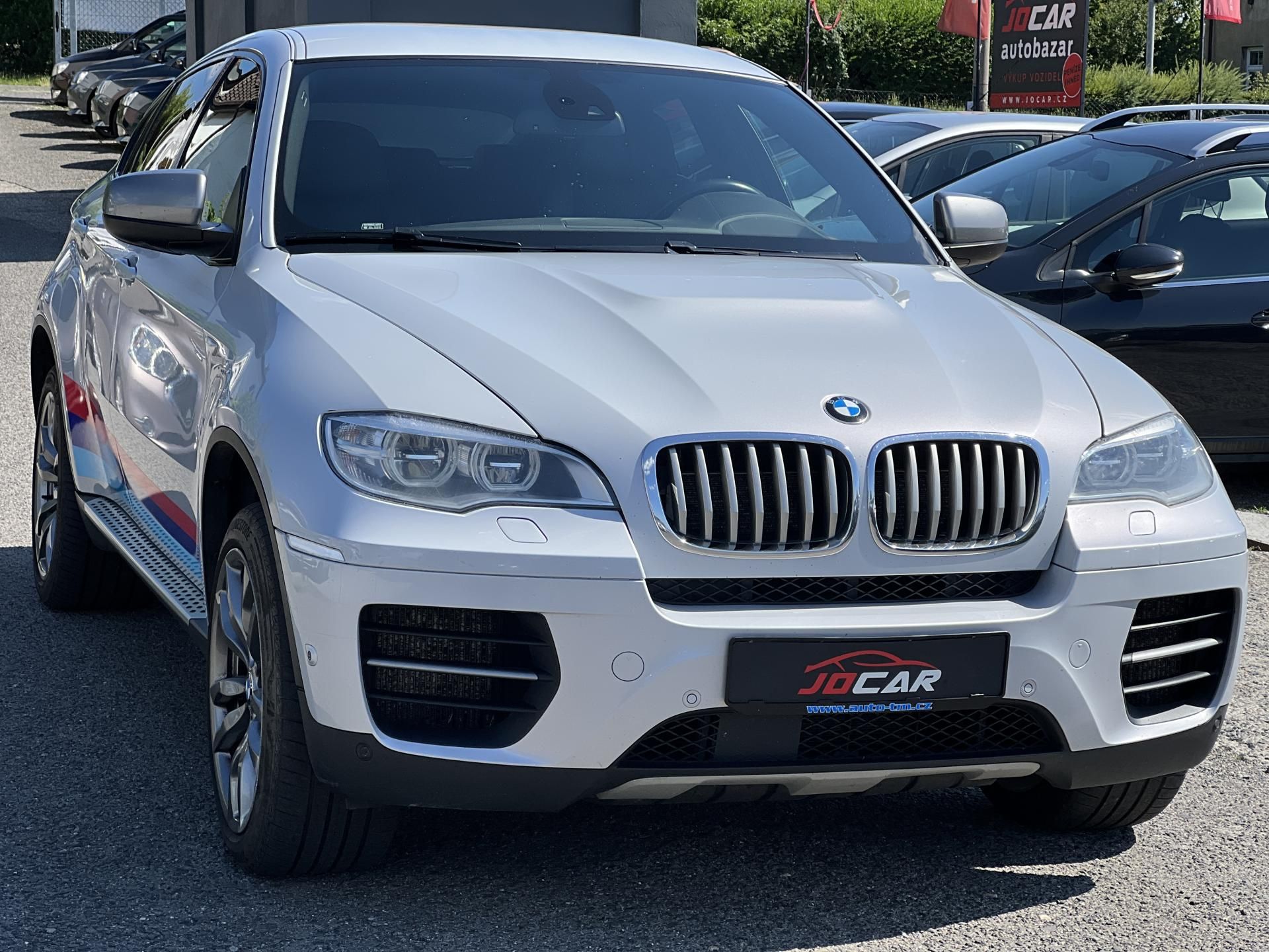 BMW X6, M50D xDrive 280kw KOUPENO V ČR - fotka 3