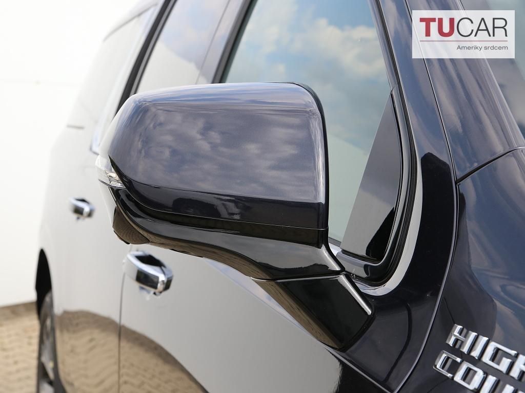 Chevrolet Suburban, 6.2 V8 High Country - fotka 6