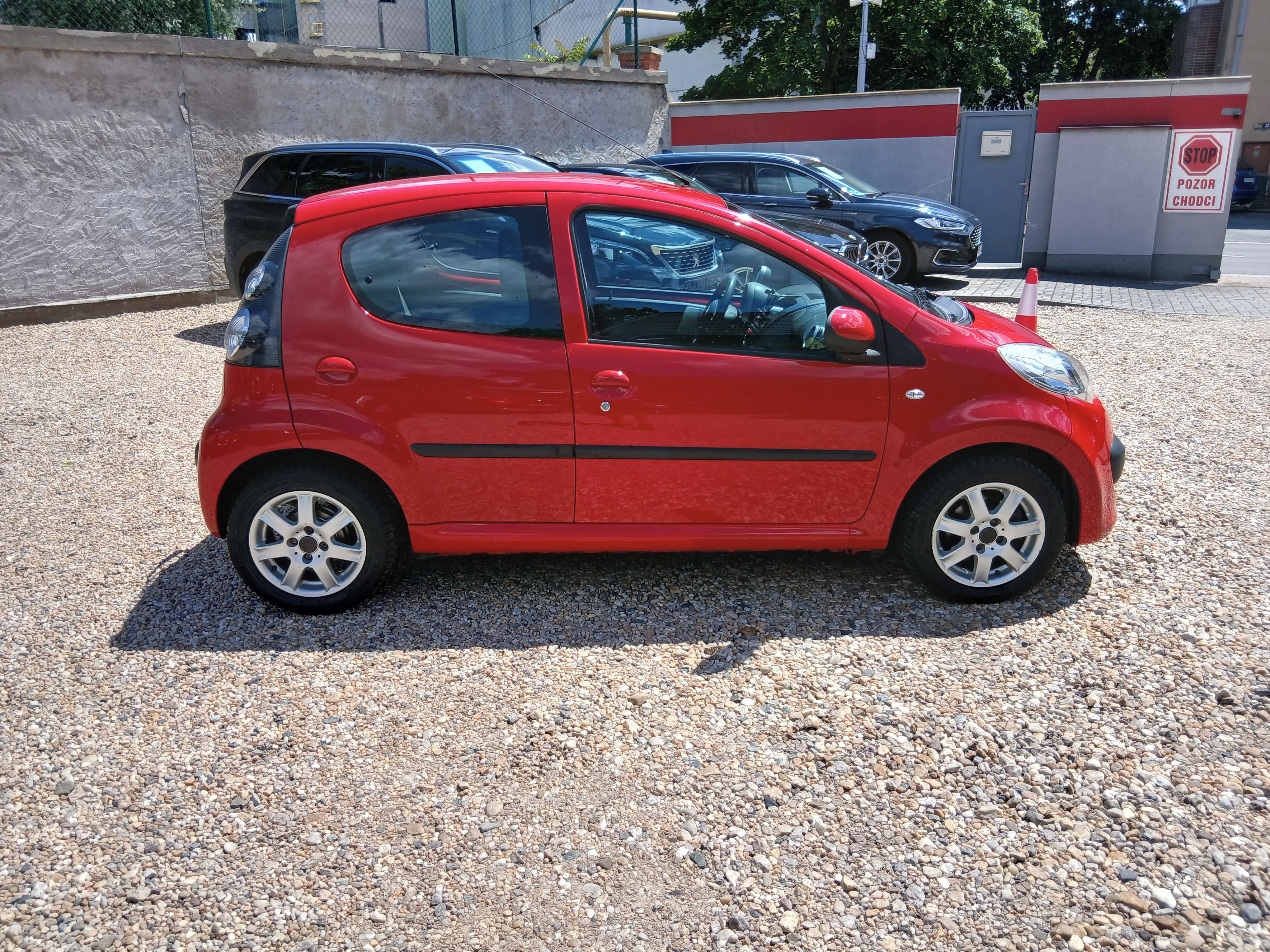 Citroën C1, 1.0i 50KW Automat,Klima, S.Kni - fotka 4