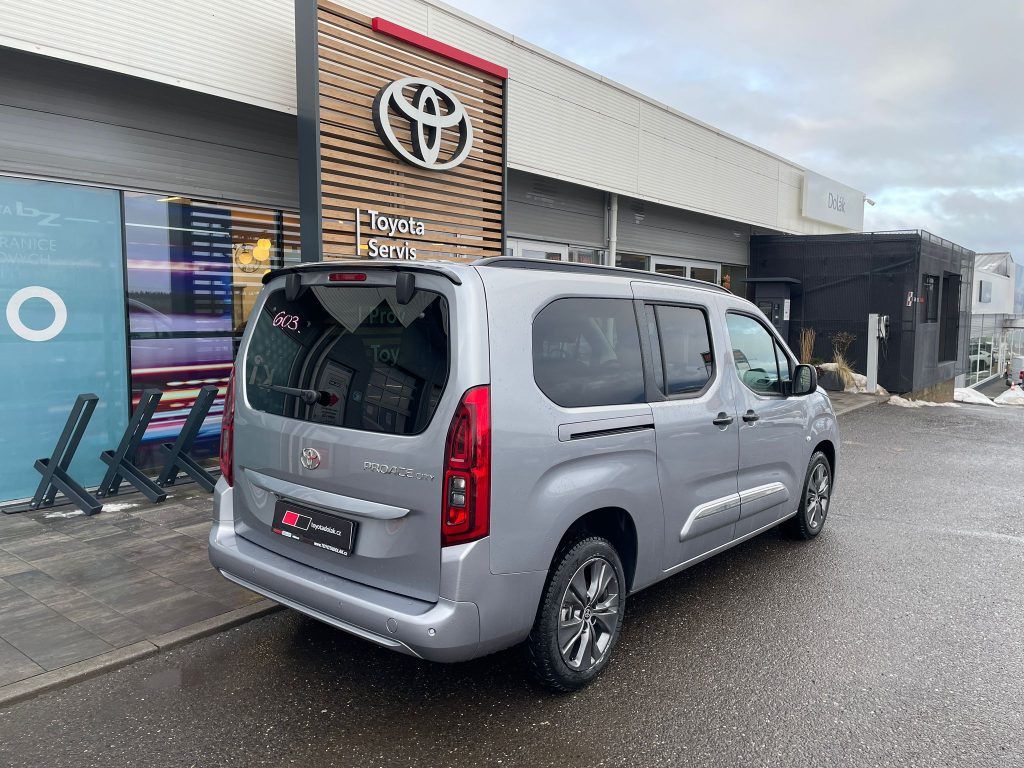 Toyota Proace City Verso, 1.5L MT - fotka 5