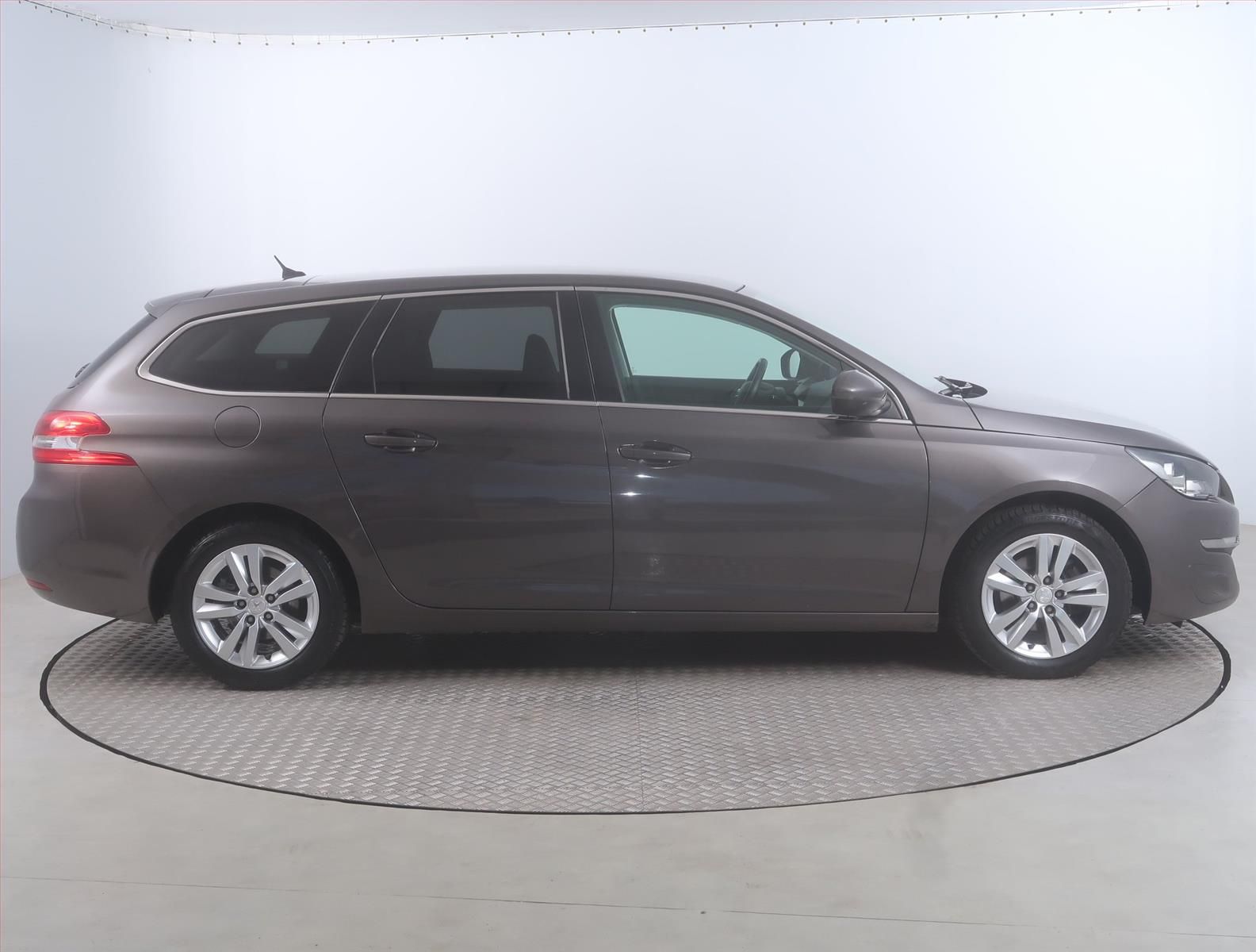 Peugeot 308, 1.6 BlueHDi, Style, Serv.kniha - fotka 6
