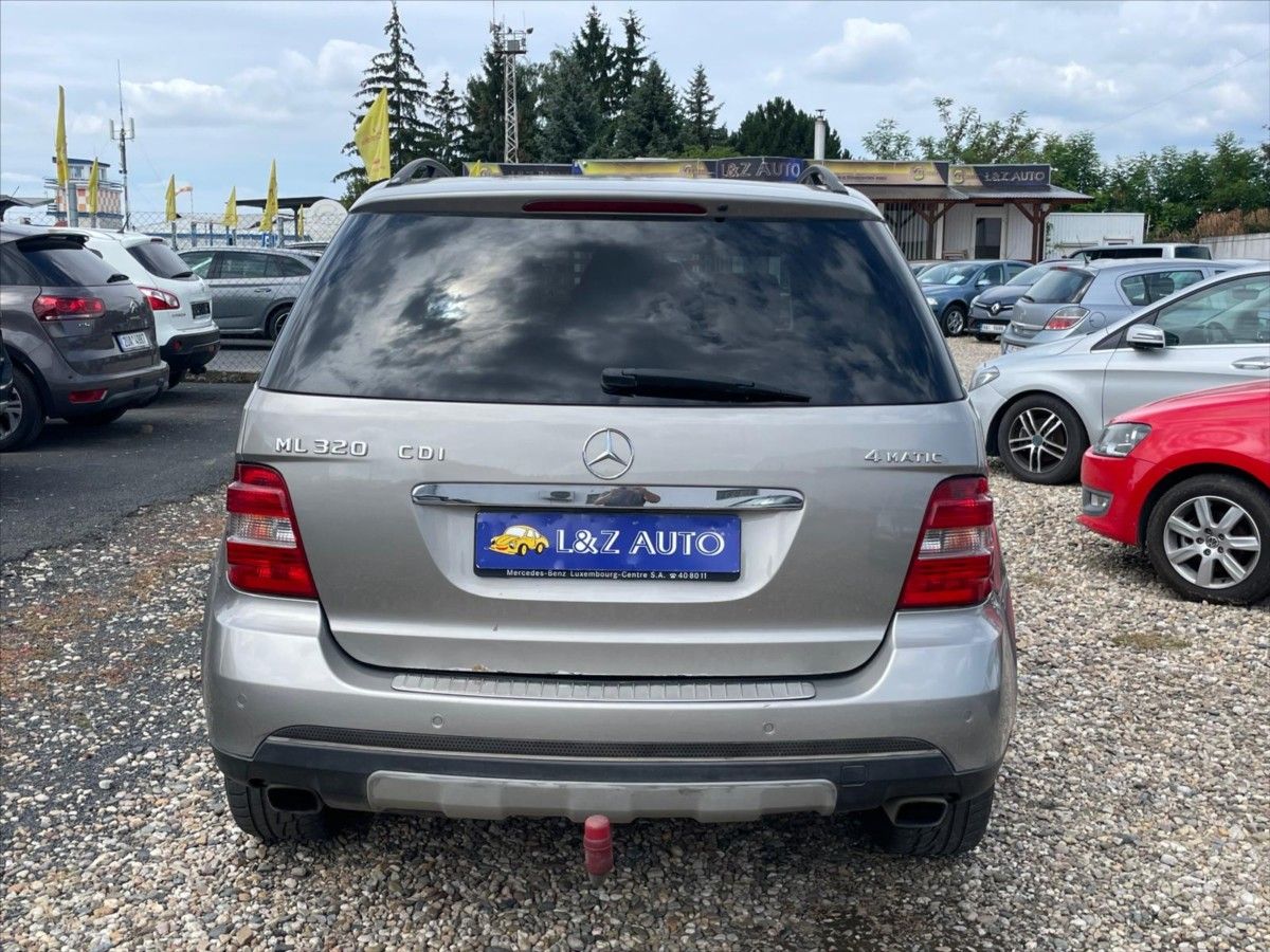 Mercedes-Benz Třídy M, 3,0 ML 320 CDI - fotka 5