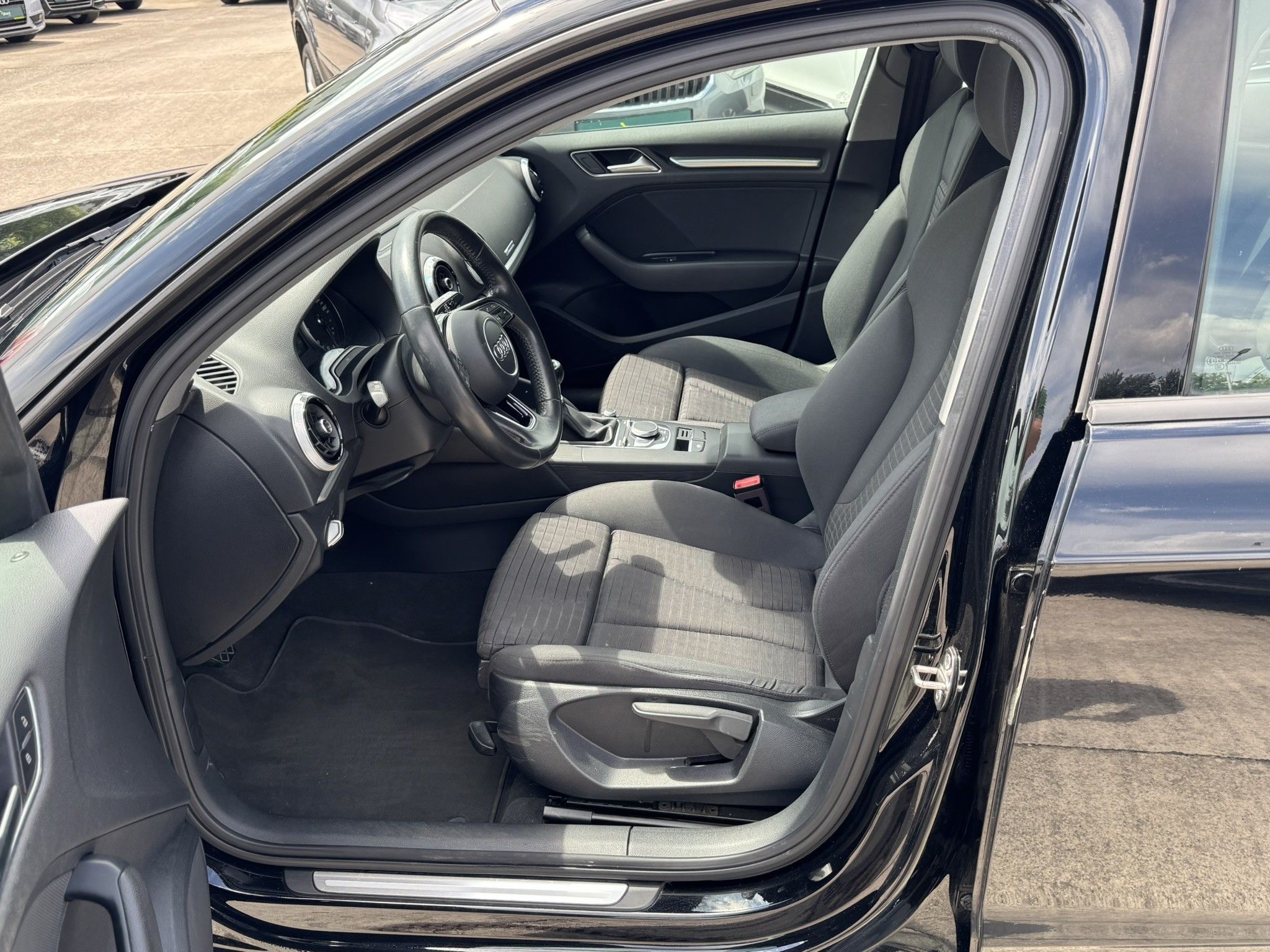 Audi A3, Sportback 1.0 TFSI 85kW - fotka 6