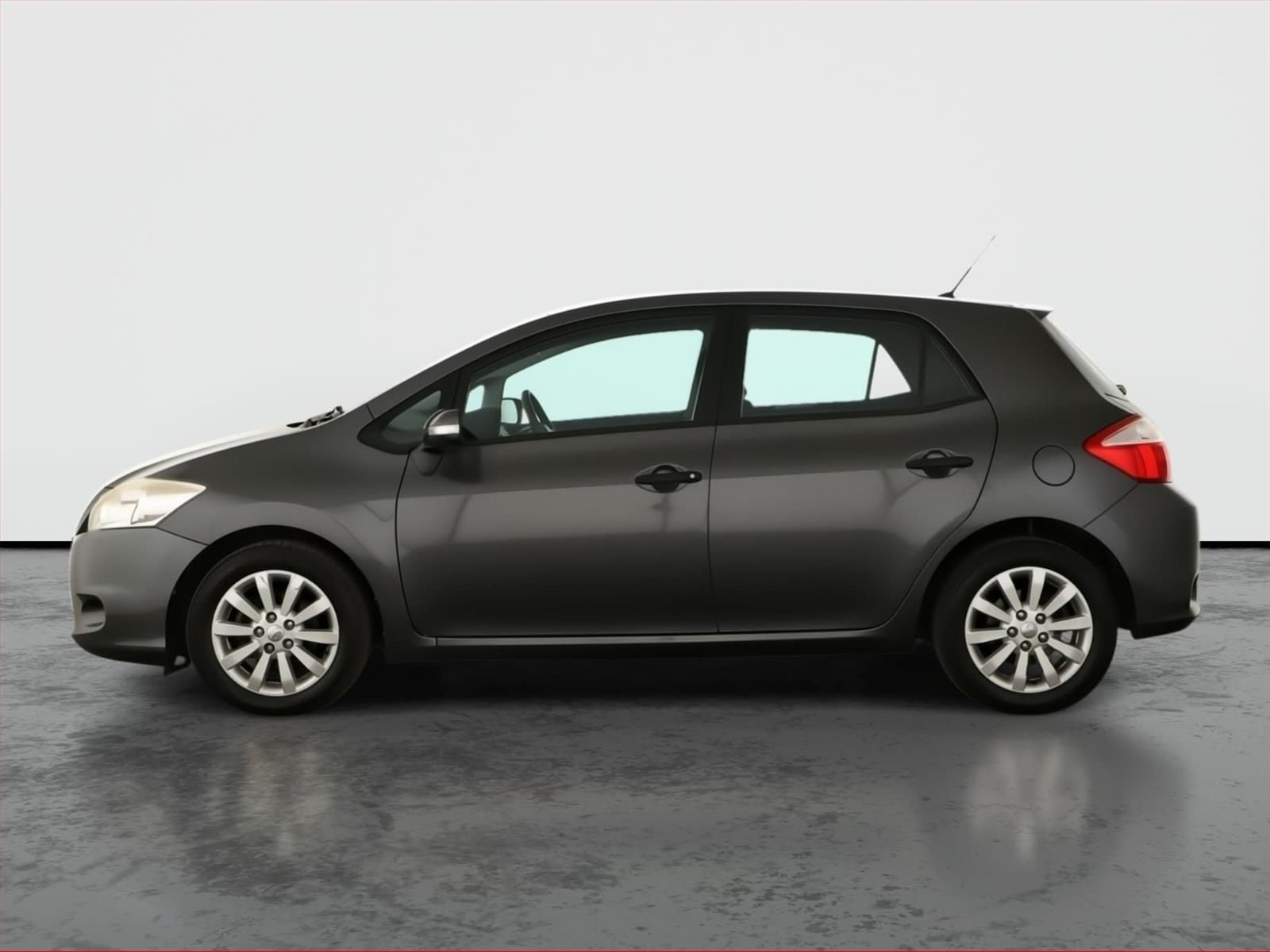 Toyota Auris, 1.6 Valvematic, ČR,1.maj - fotka 3