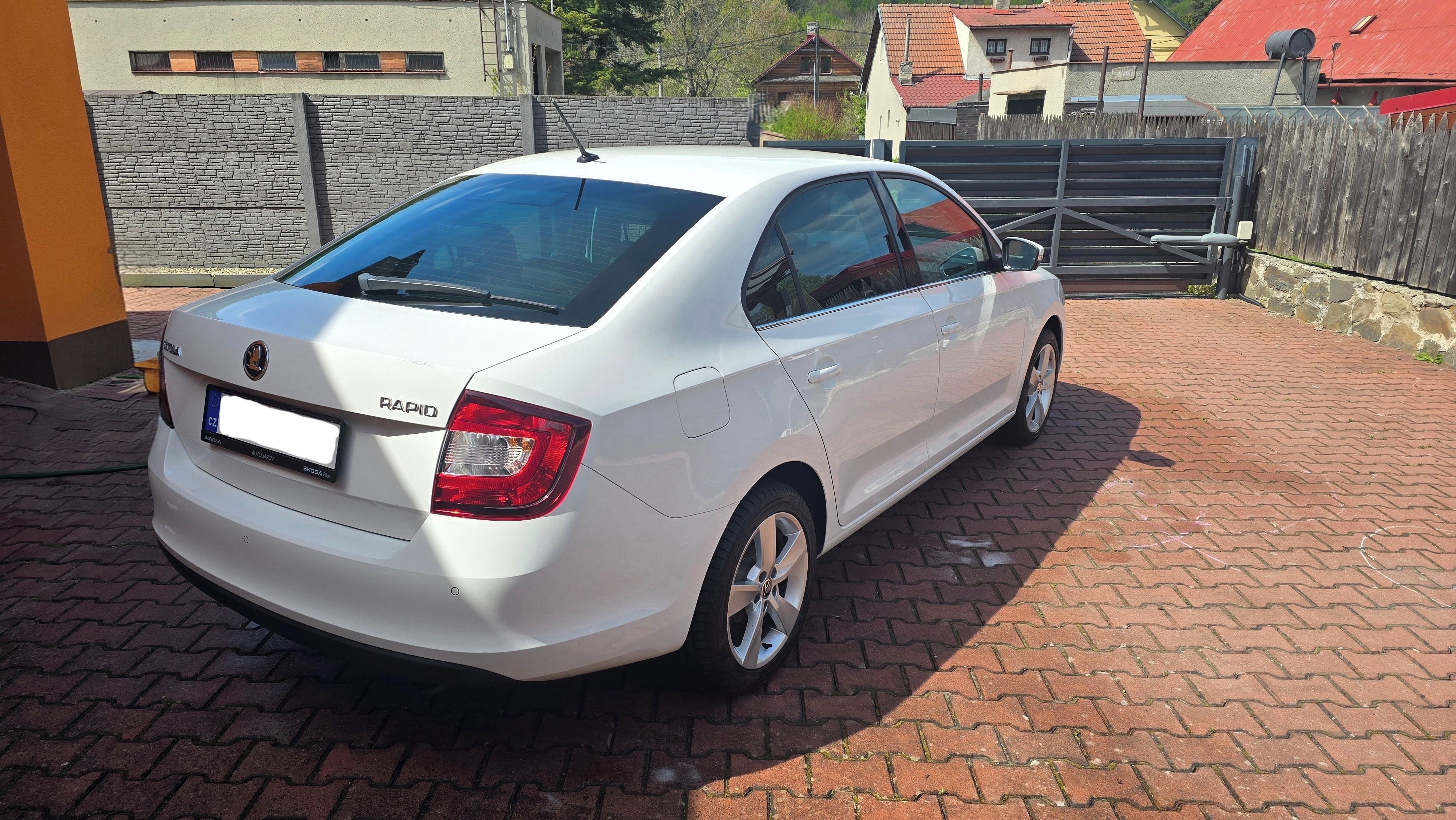 Škoda Rapid, Style Plus 1.0TSi 81kW - fotka 2
