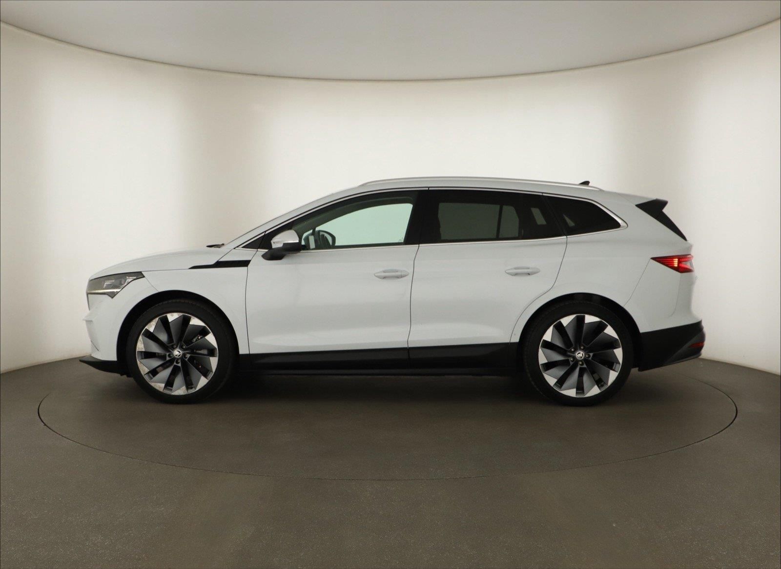 Škoda Enyaq, iV 80 (82 kWh), SoH 89% - fotka 3