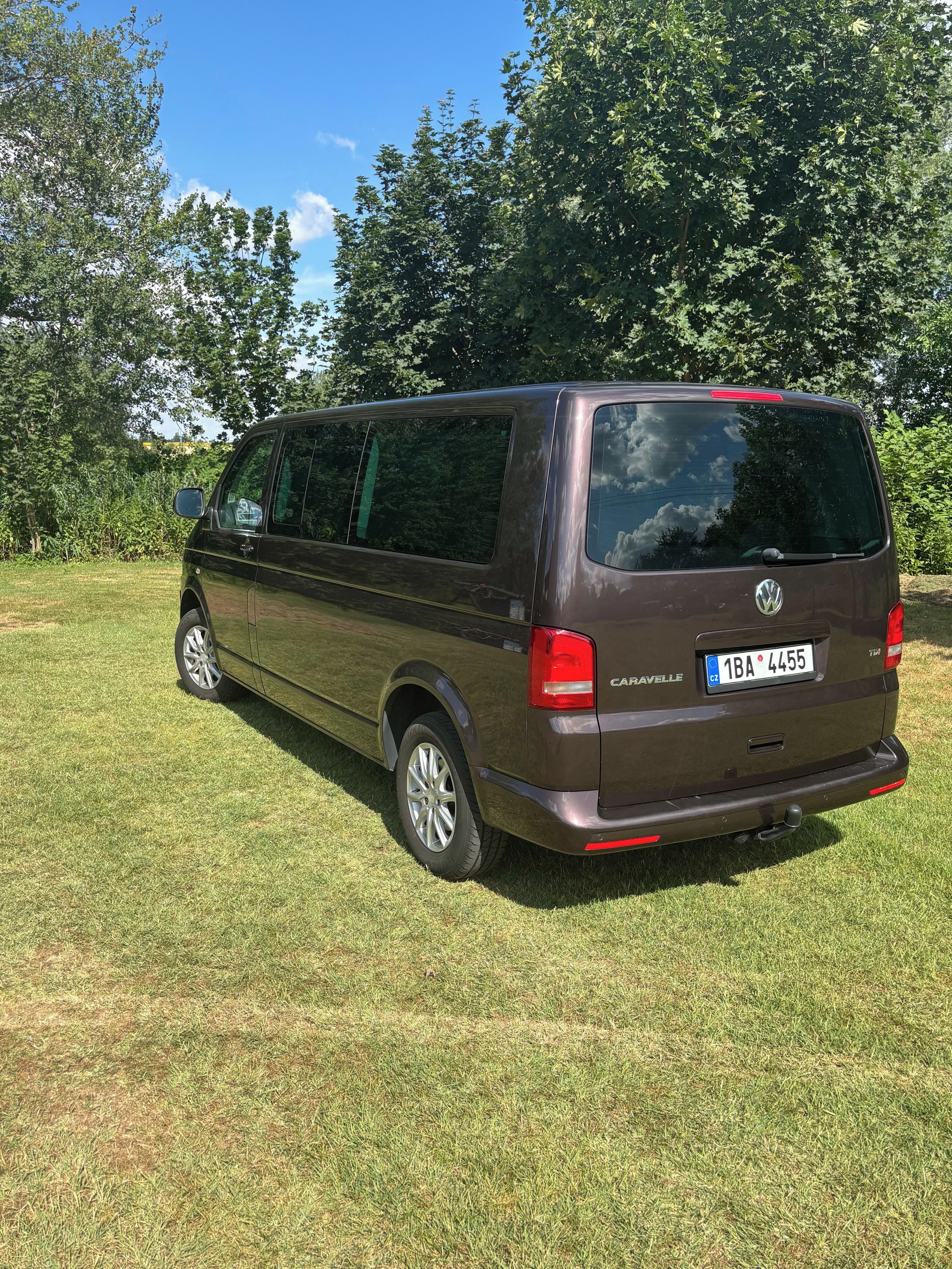 Volkswagen Caravelle, Volkswagen Caravelle Long 2,0 - fotka 5