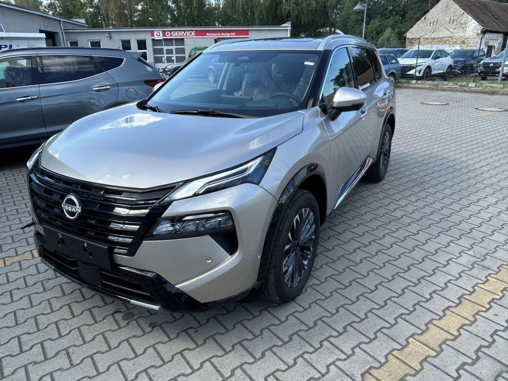 Nissan X-Trail, E-Pow 213k 4WD Tek kůže okn Bo - fotka 2