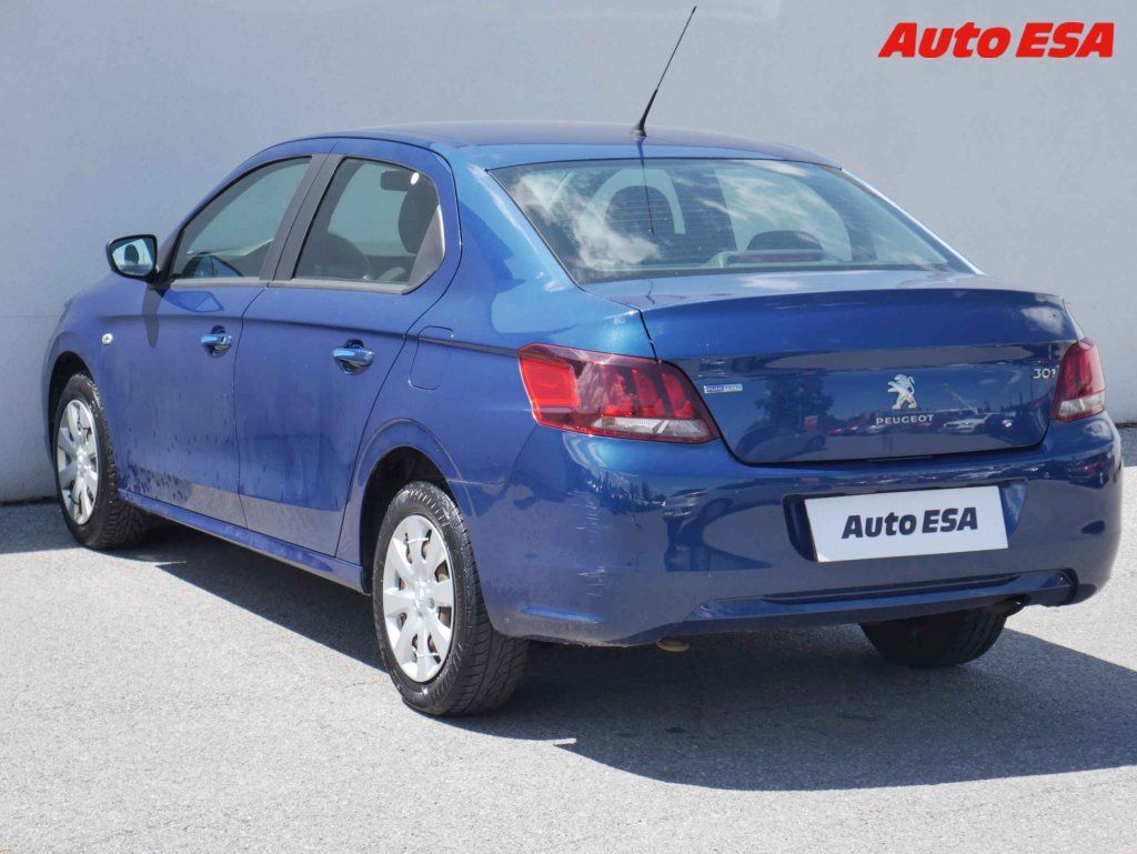 Peugeot 301, 1.2PT,ČR - fotka 6