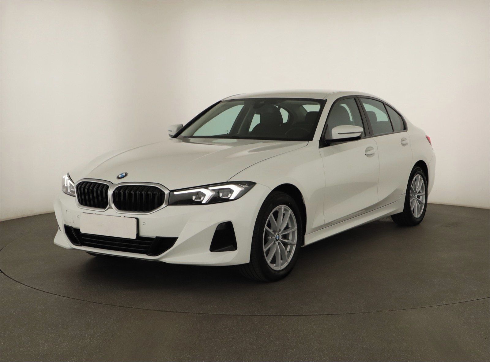 BMW Řada 3, 318 i, Automat, ČR,1.maj - fotka 3