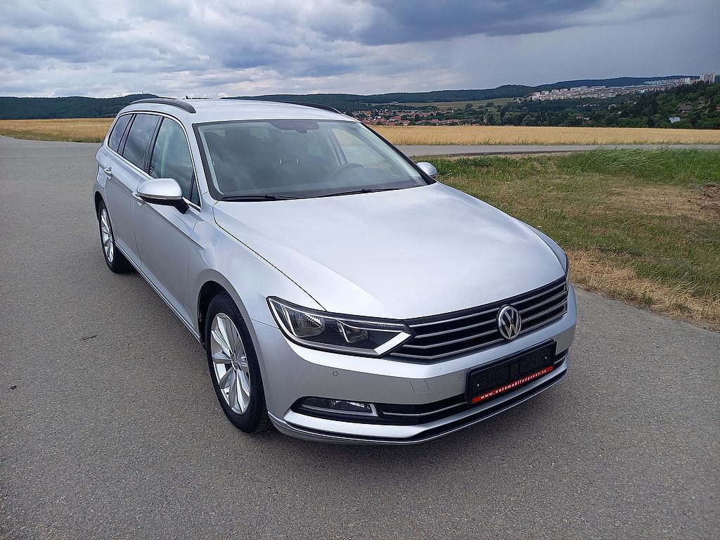 Volkswagen Passat, 2.0TDi 110kW,DSG,Navi,serviska - fotka 2
