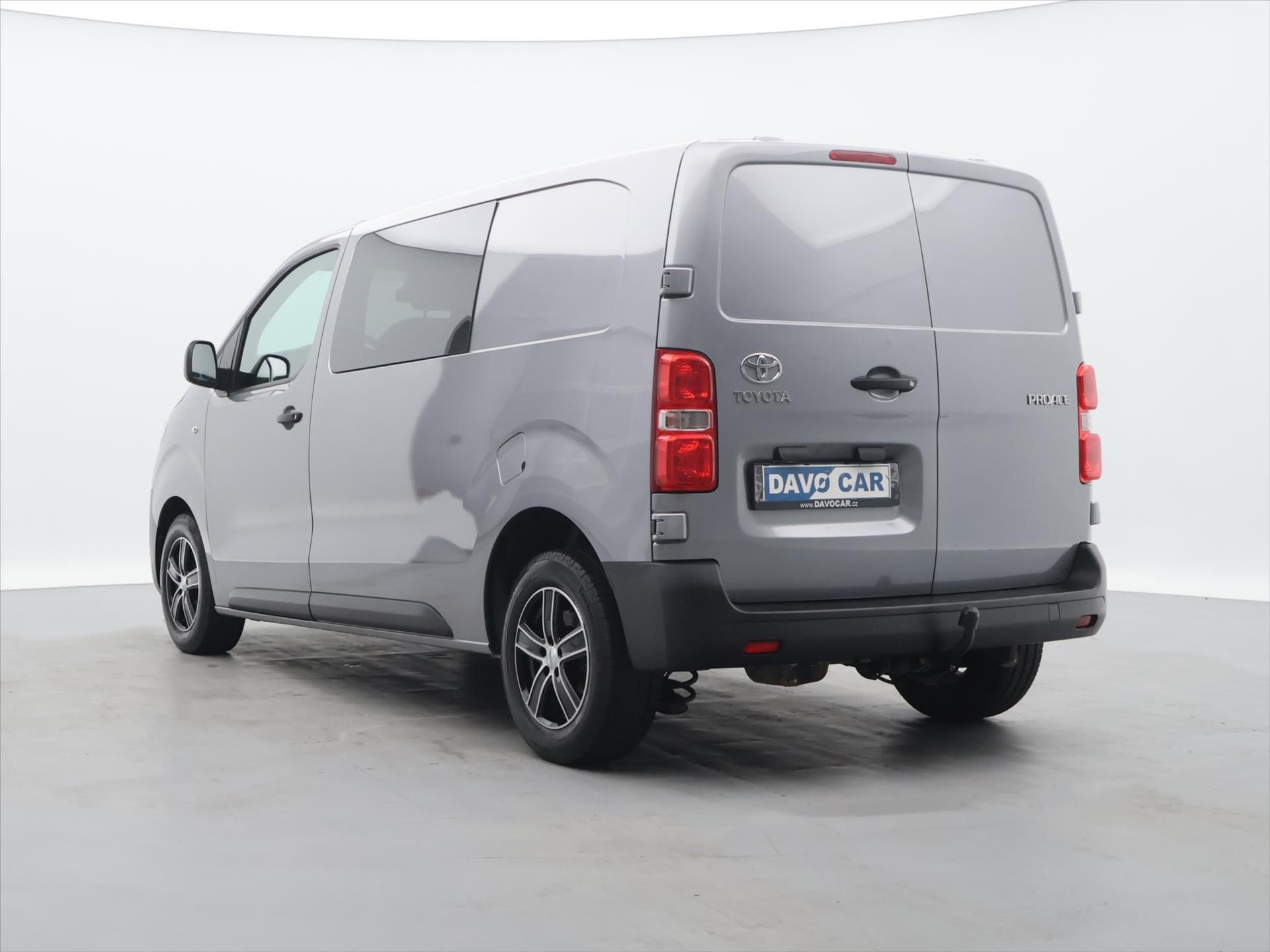 Toyota Proace, 2,0 D 106kW CZ DPH - fotka 5
