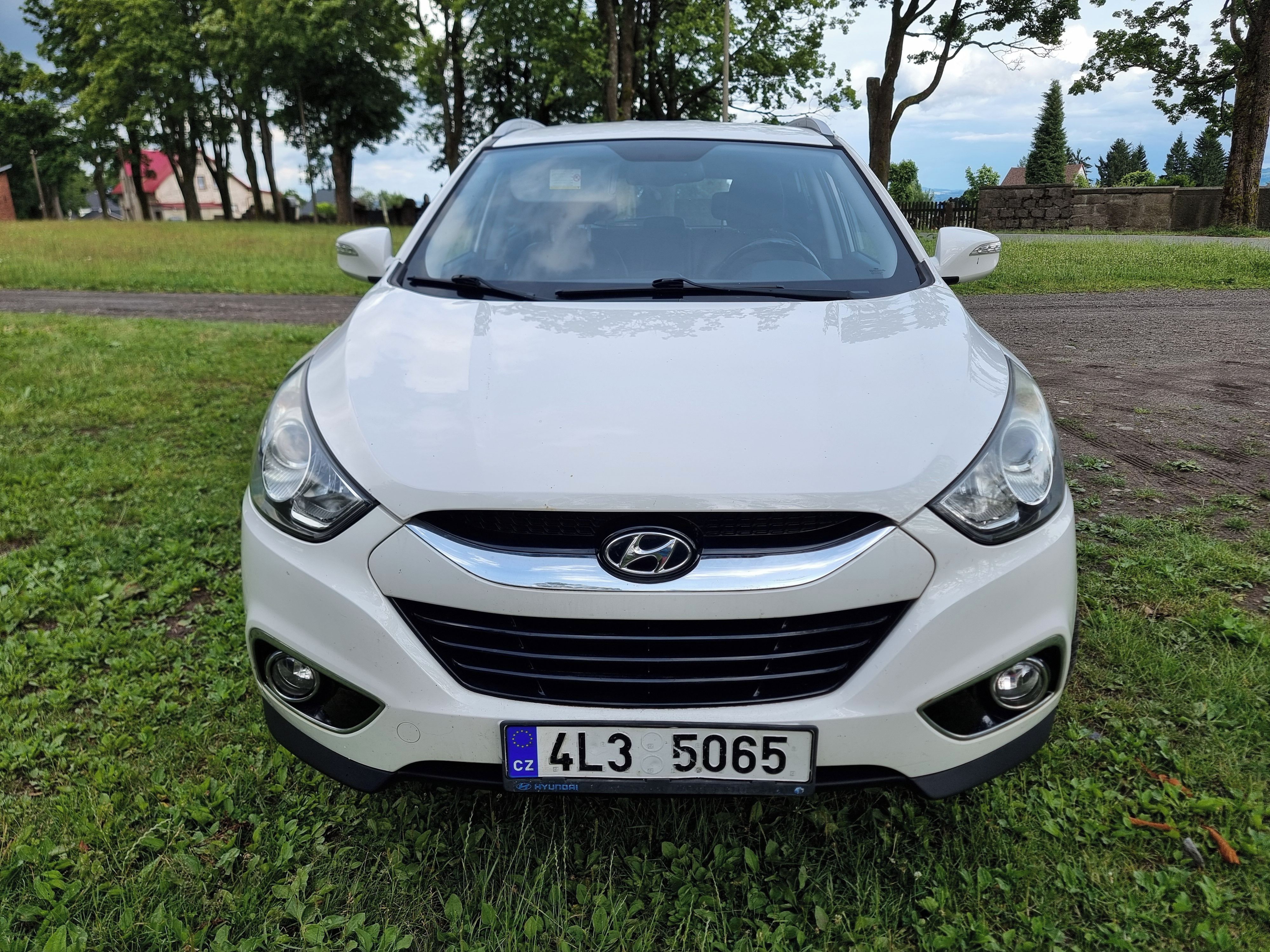 Hyundai ix35, Hyundai ix35 2.0 CRDi, 4x4 - fotka 2
