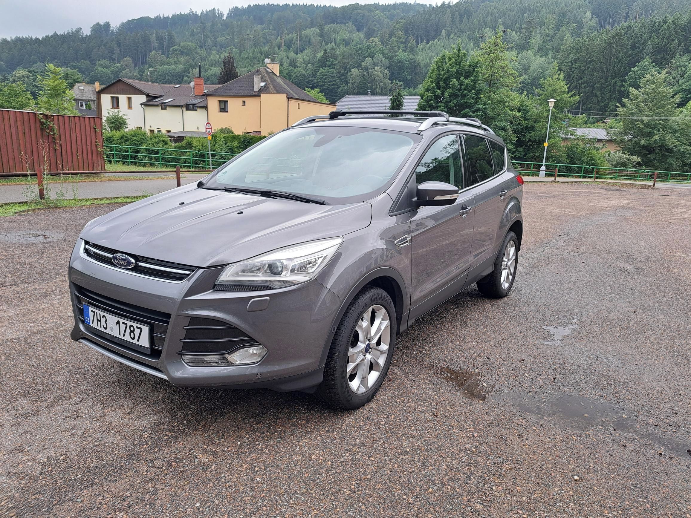 Ford Kuga, 2.0 TDCI 103 kW Titanium, 4x4 - fotka 3