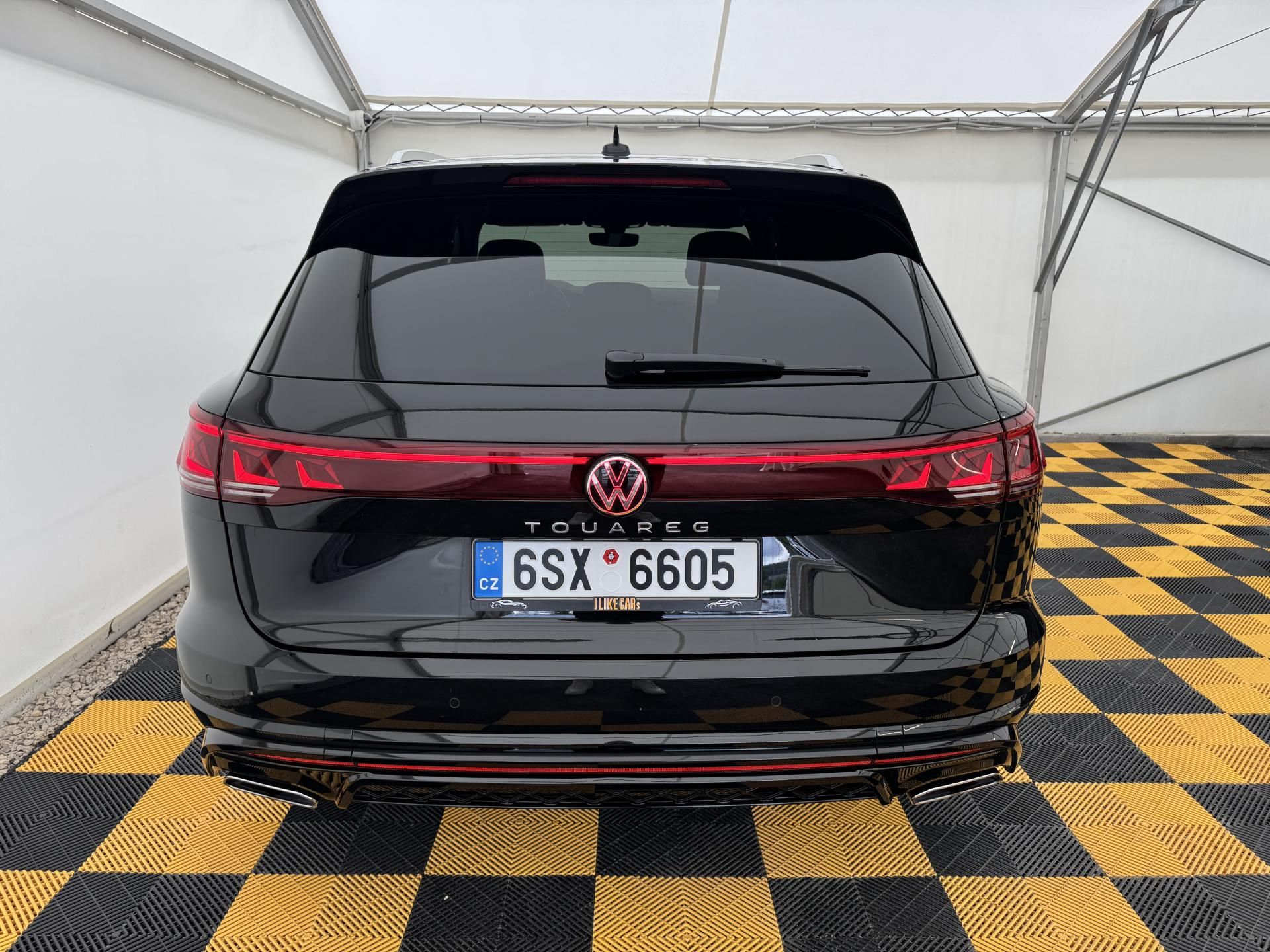 Volkswagen Touareg, 3.0Tdi*1-MAJ*DPH*HUD*R-LINE* - fotka 6