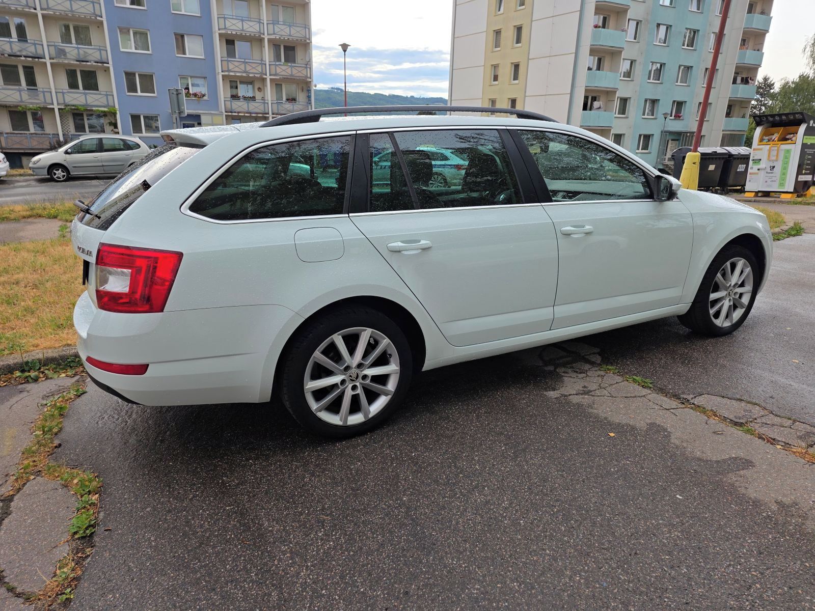 Škoda Octavia, OCTAVIA 3 combi, 1,2 TSI, 81KW - fotka 2