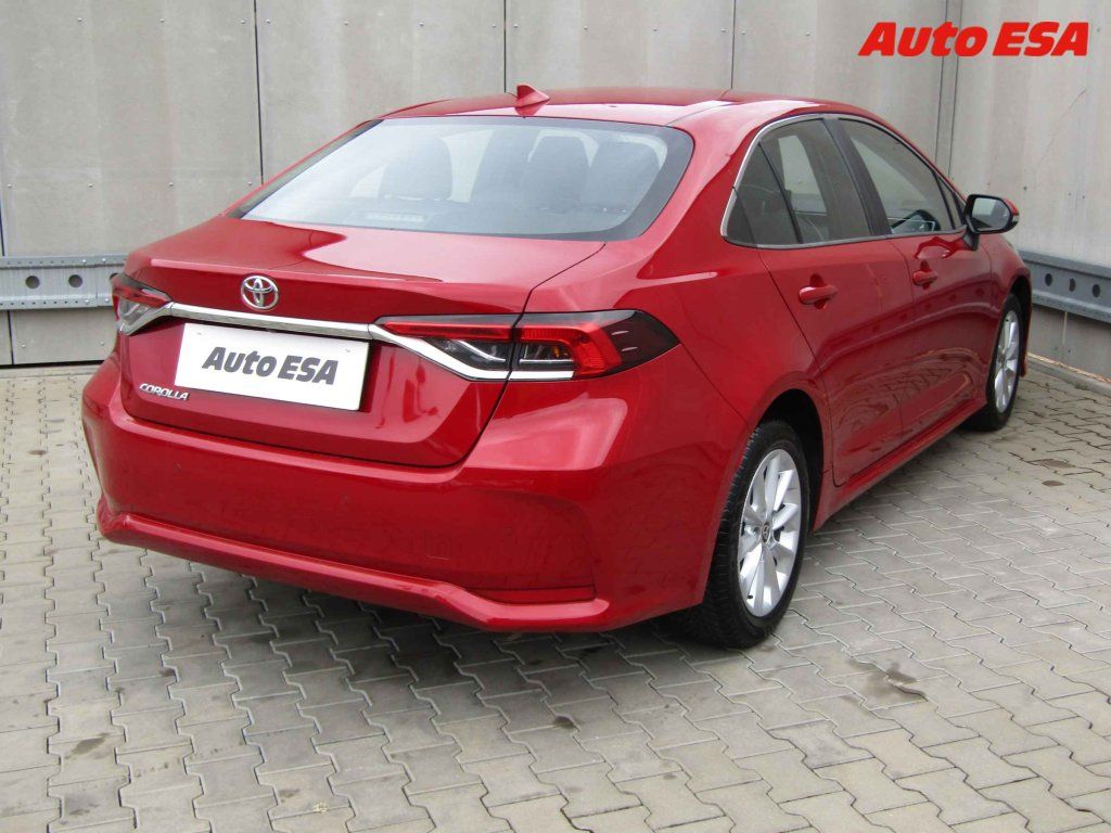 Toyota Corolla, 1.6 VVT-i,ČR - fotka 4