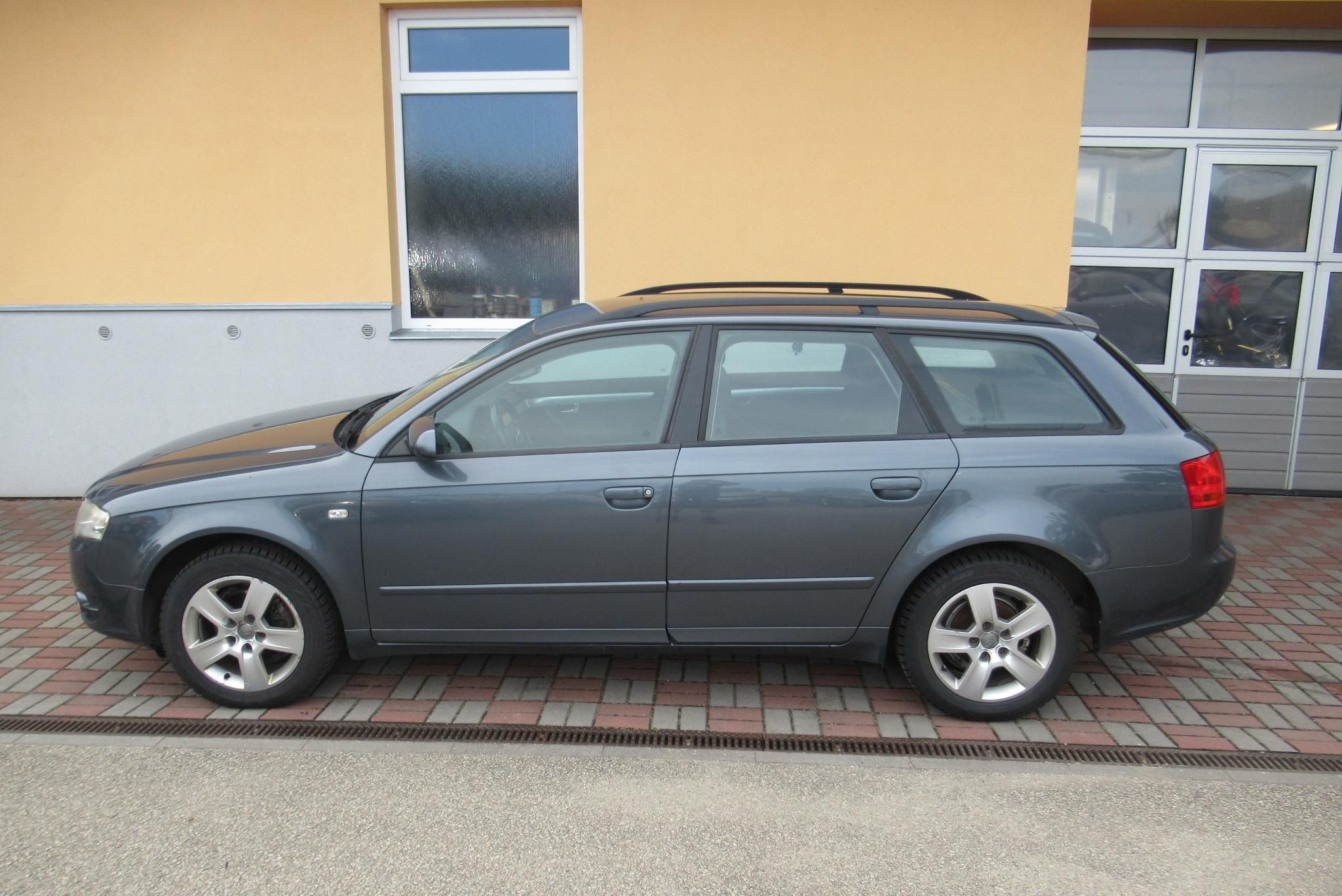 Audi A4, 1.9 TDi  AUT. KLIMA - fotka 6
