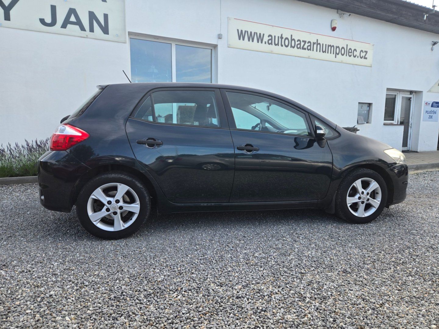 Toyota Auris, 1.4 i Nová STK, 94tis.km - fotka 3