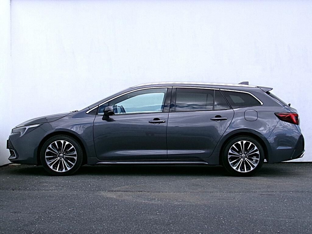 Toyota Corolla, Style Touring Sports 1.8 e-CVT - fotka 3