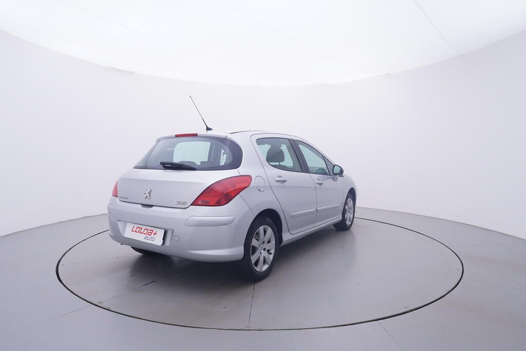 Peugeot 308, 1.6 VTi 88 kW - fotka 5
