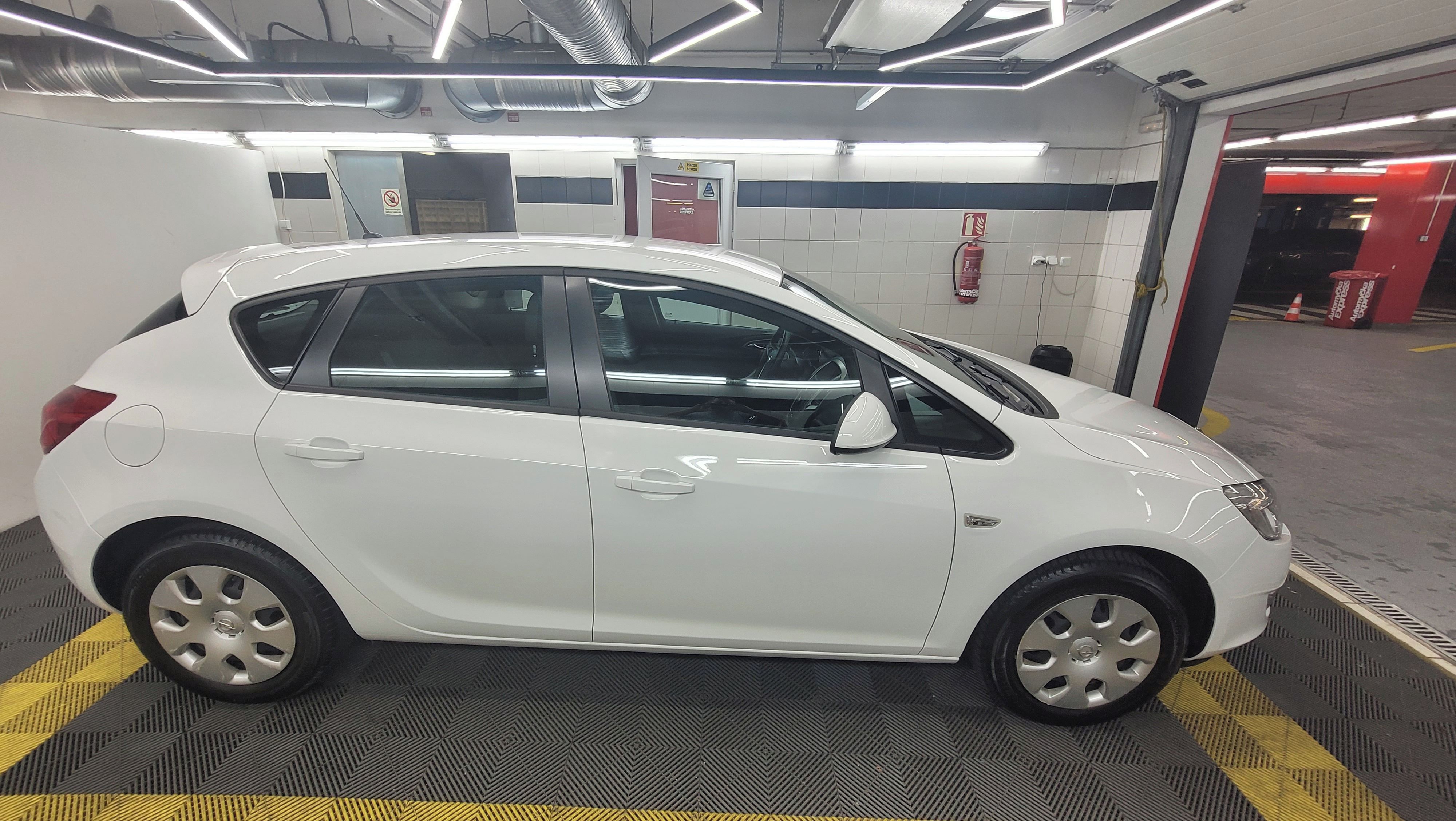 Opel Astra - fotka 4