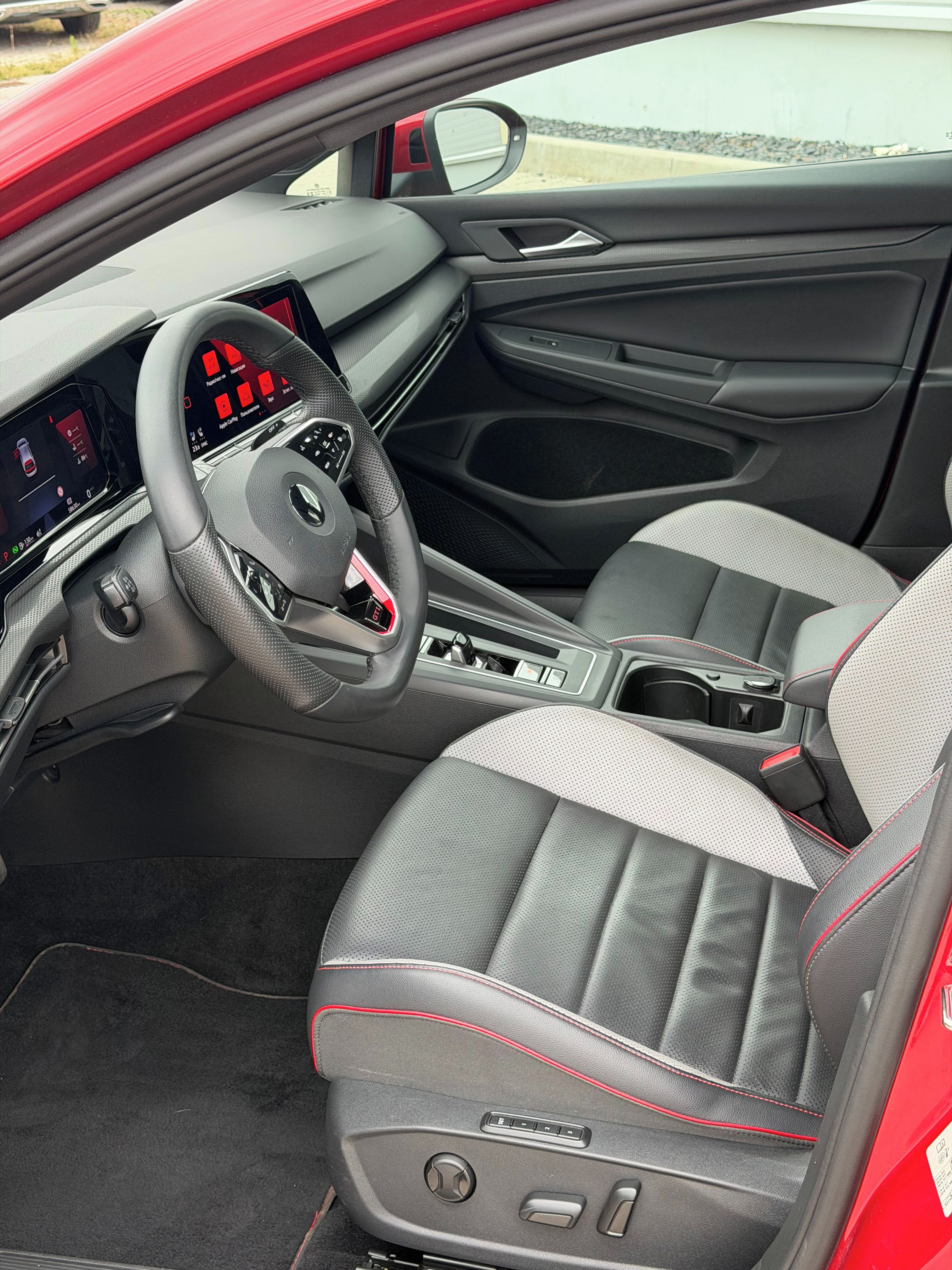 Volkswagen Golf, GTI, záruka do 8/27 - fotka 4