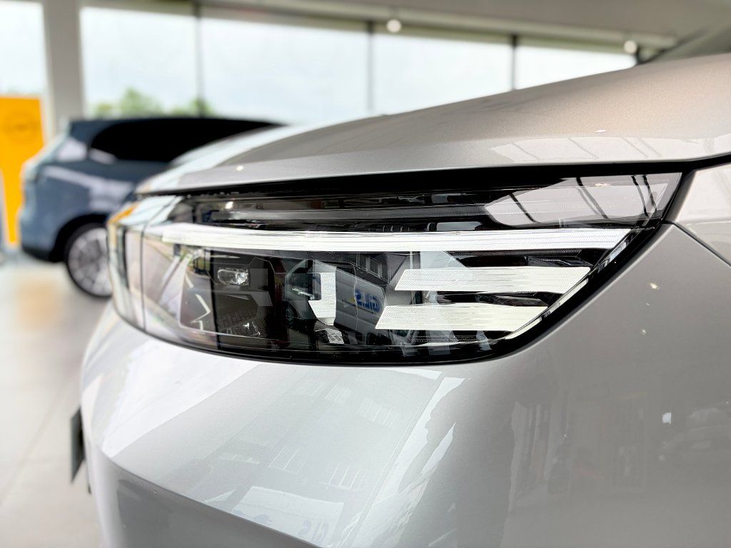 Opel Grandland, Ultimate 1,6 Turbo PHEV + ZP - fotka 4