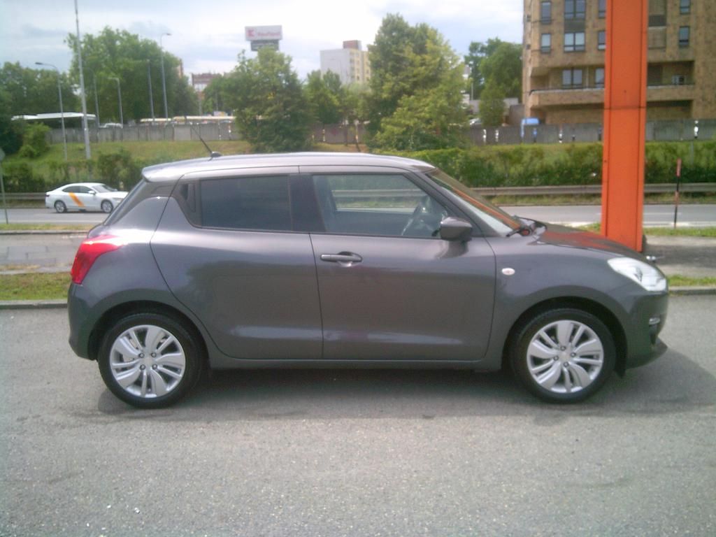 Suzuki Swift, 1.2i KOUPENO ČR,1.MAJITEL - fotka 5