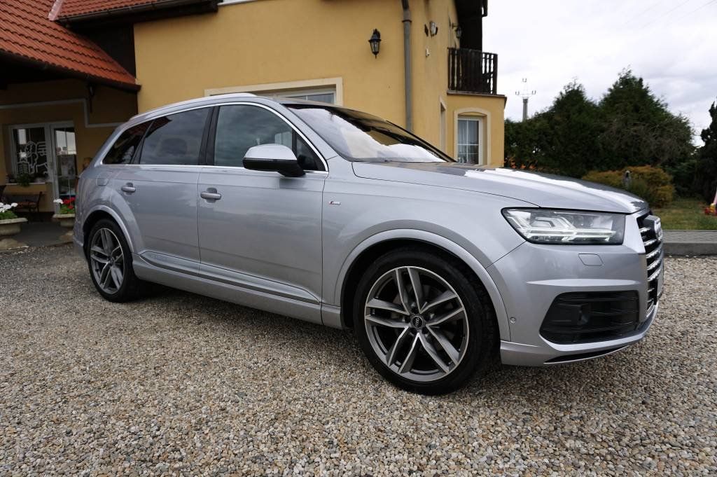 Audi Q7, S-LINE 3,0 TDI 200 kW - fotka 2