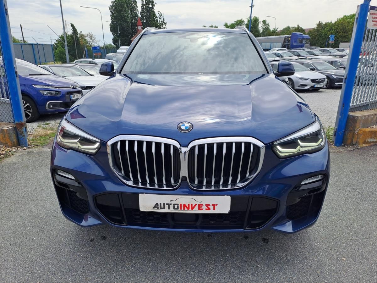 BMW X5, xDrive 30d M-Paket ČR - fotka 2